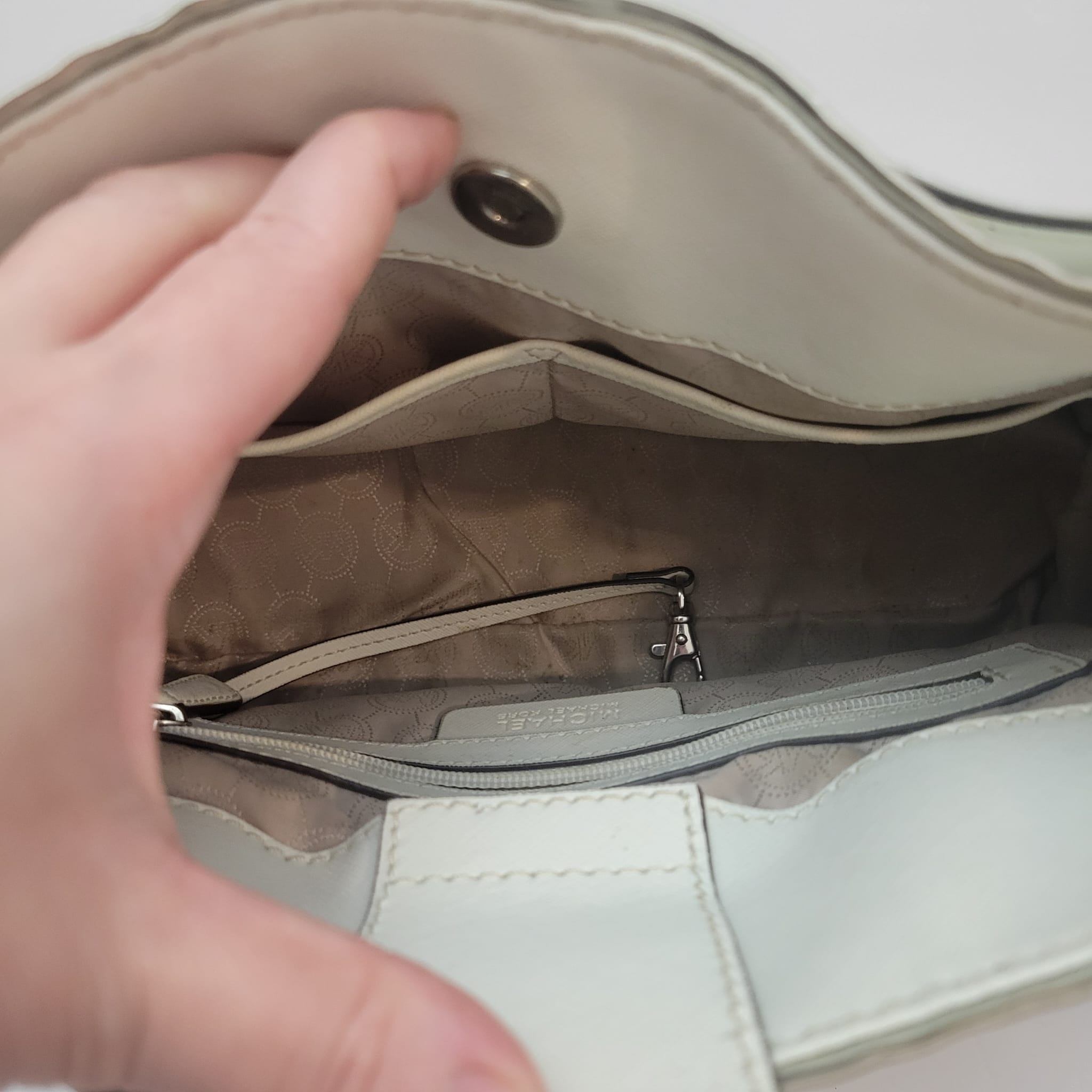 Michael Kors White Silver Purse Bag - photo 3