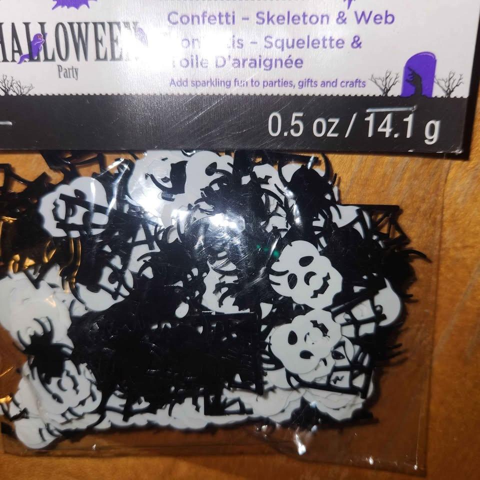 Skeleton and Web plastic confetti - photo 2