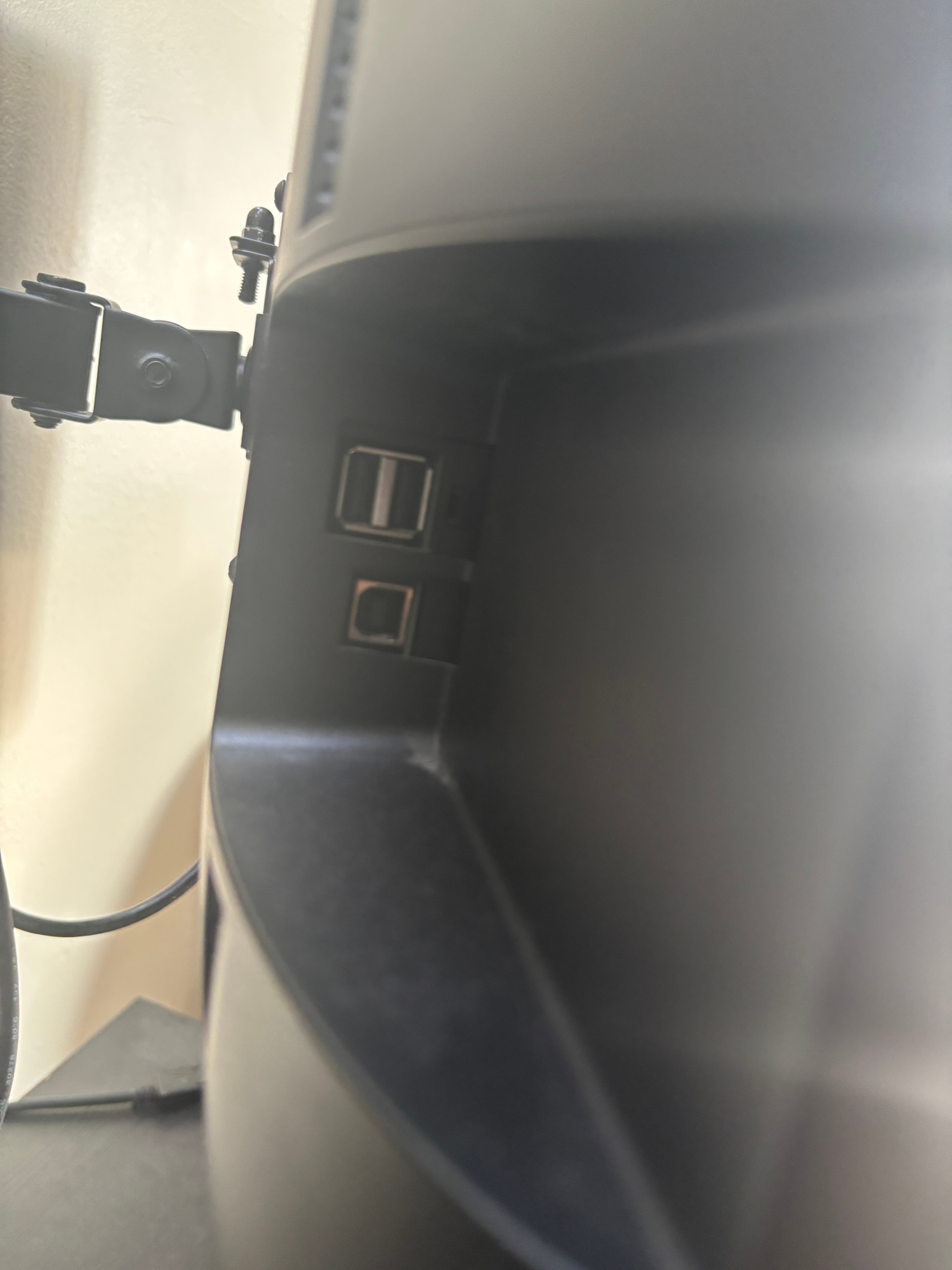 LG 24MB35PY-B 24" Professional Monitor for Sale - photo 4