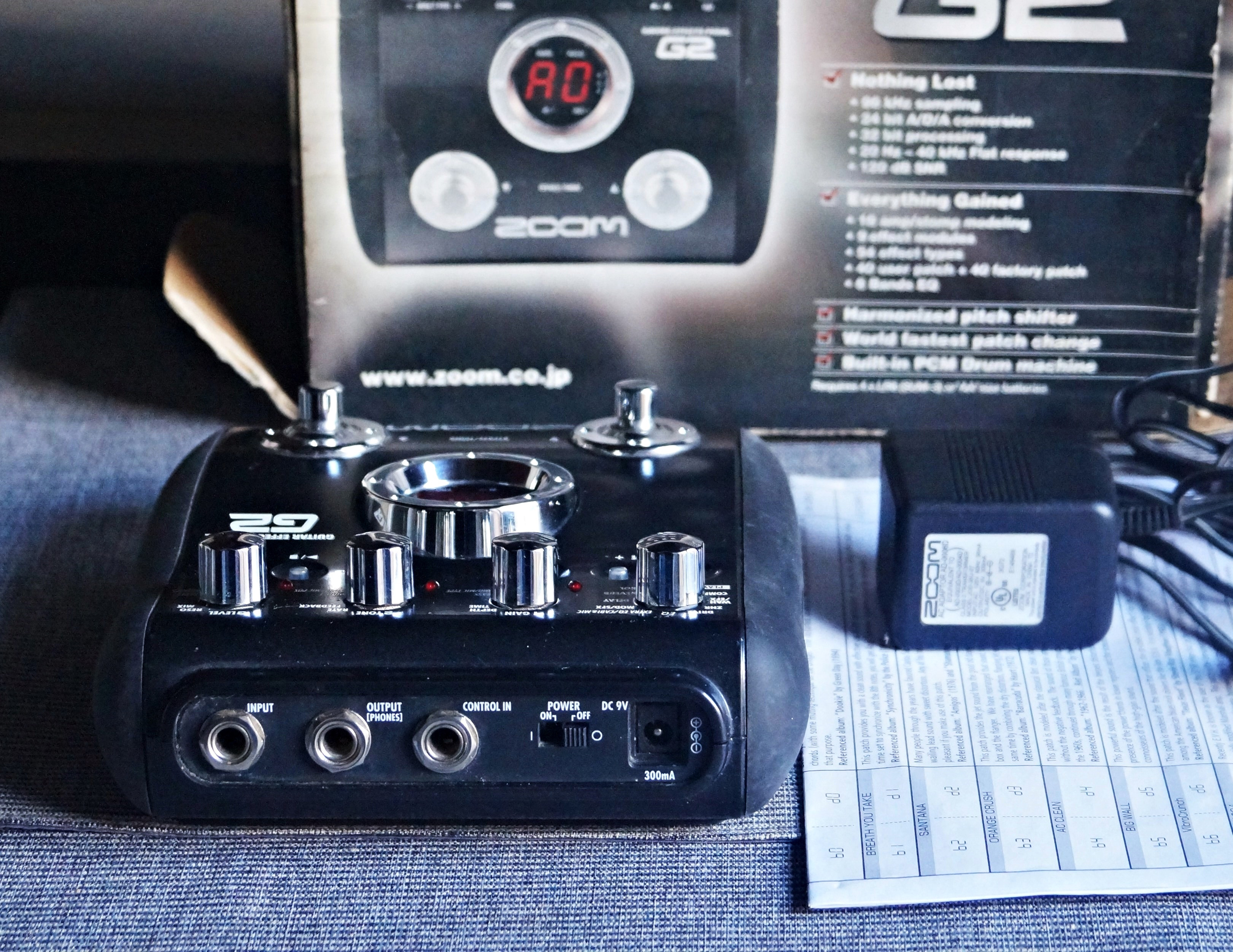 Zoom G2 Multi-Effects Guitar Pedal with Original Adapter - photo 4