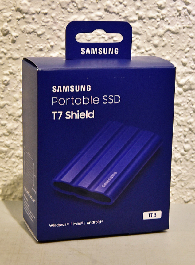 Samsung T7 Shield Portable / External SSD (Blue)