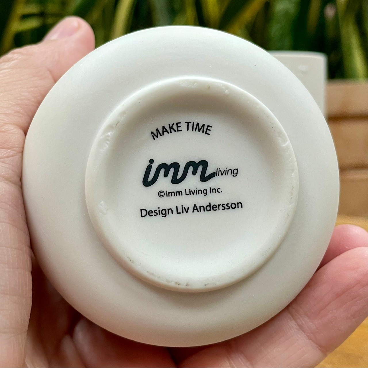 4 Porcelain Cups with Braille Messages by Liv Andersson - photo 4