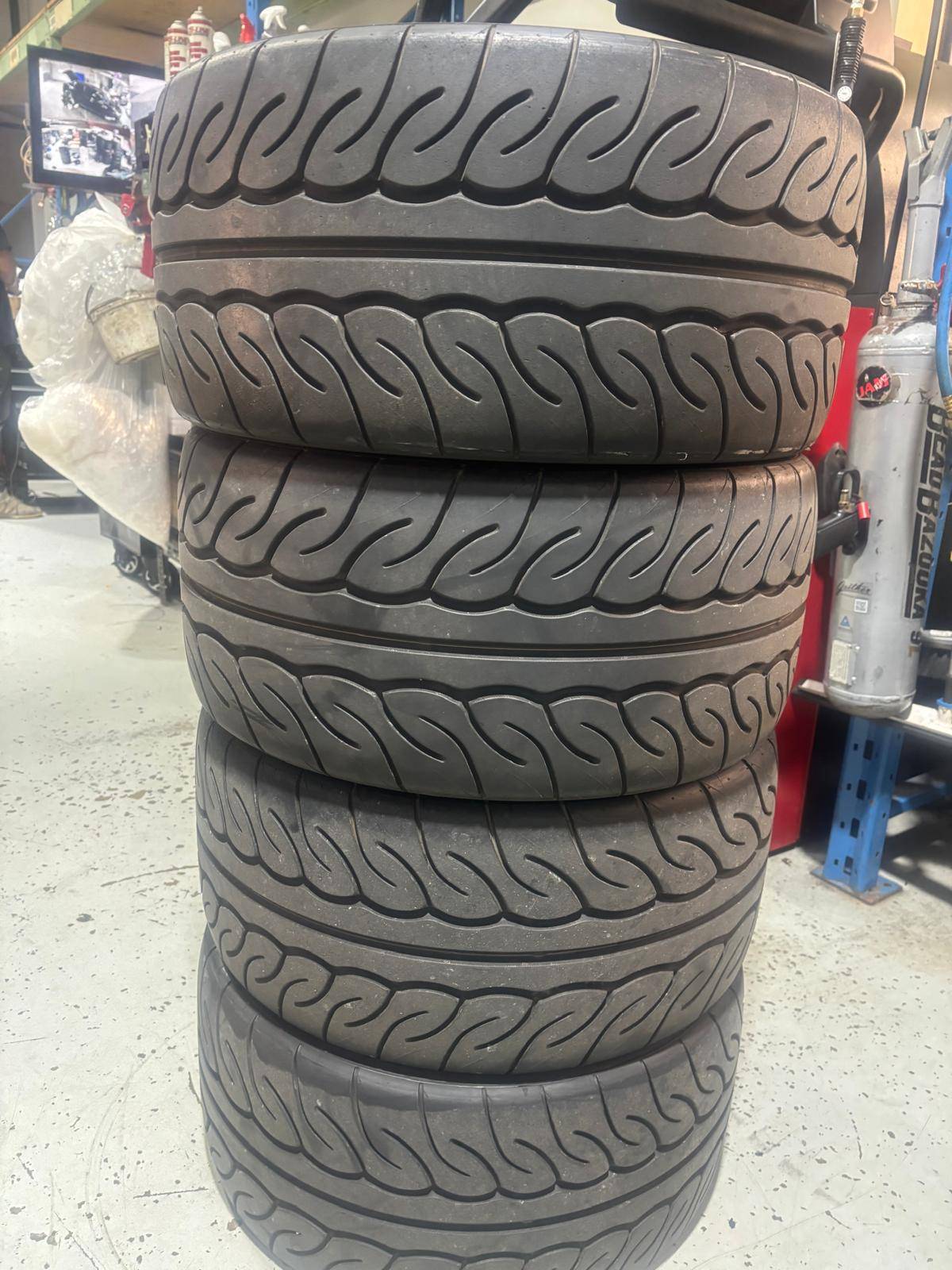 4 AlmostNEW 265/35/R18 Yokohama Advan–Impreza/Lancer/Type R/TT