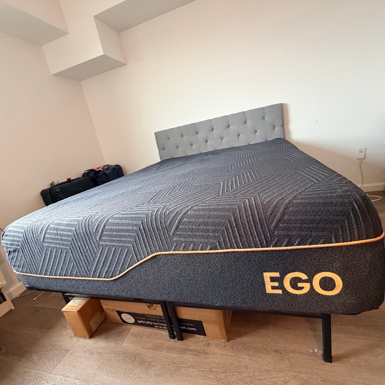 Black 14" Hybrid Mattress - Queen - photo 2