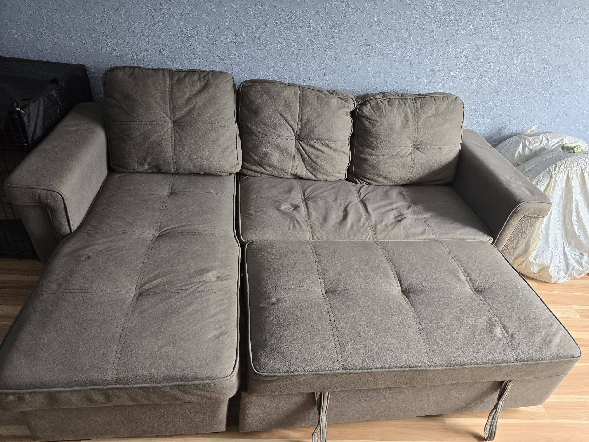 L shaped pull-out Sofa $500 OBO - photo 3
