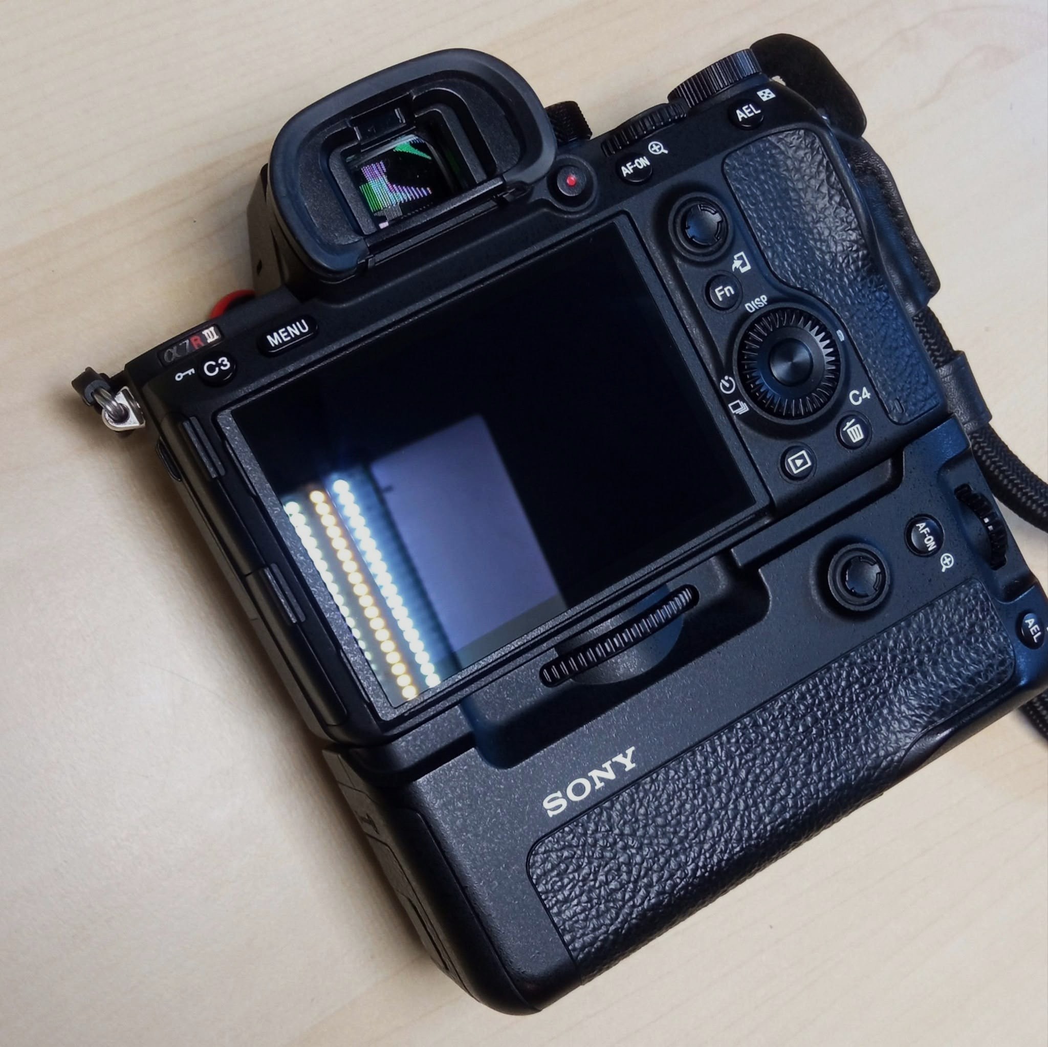 Sony A7R IIIA + Grip - 42MP camera - photo 2