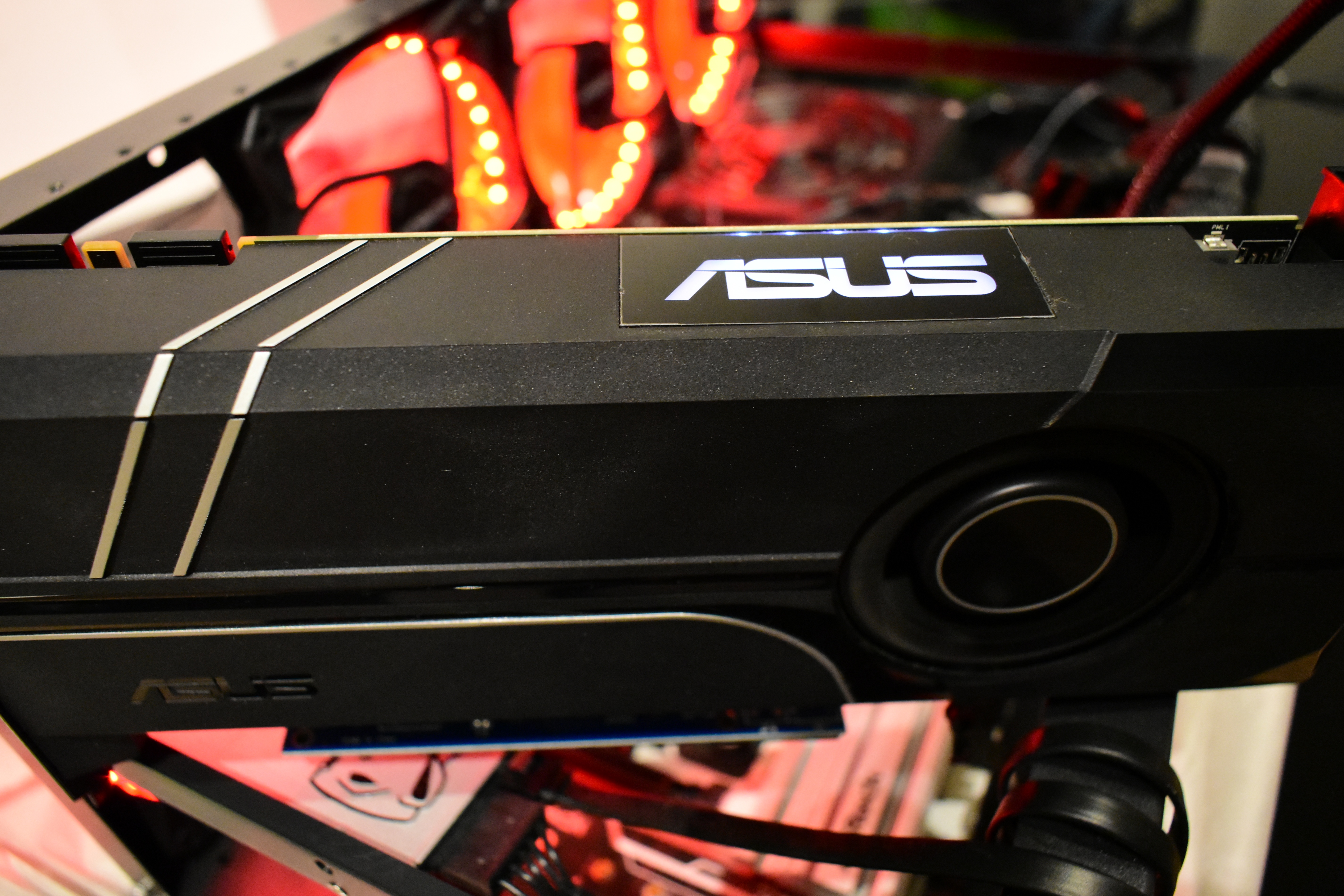 Asus Turbo GTX 1070Ti 8GB GPU (Like new!) - photo 2