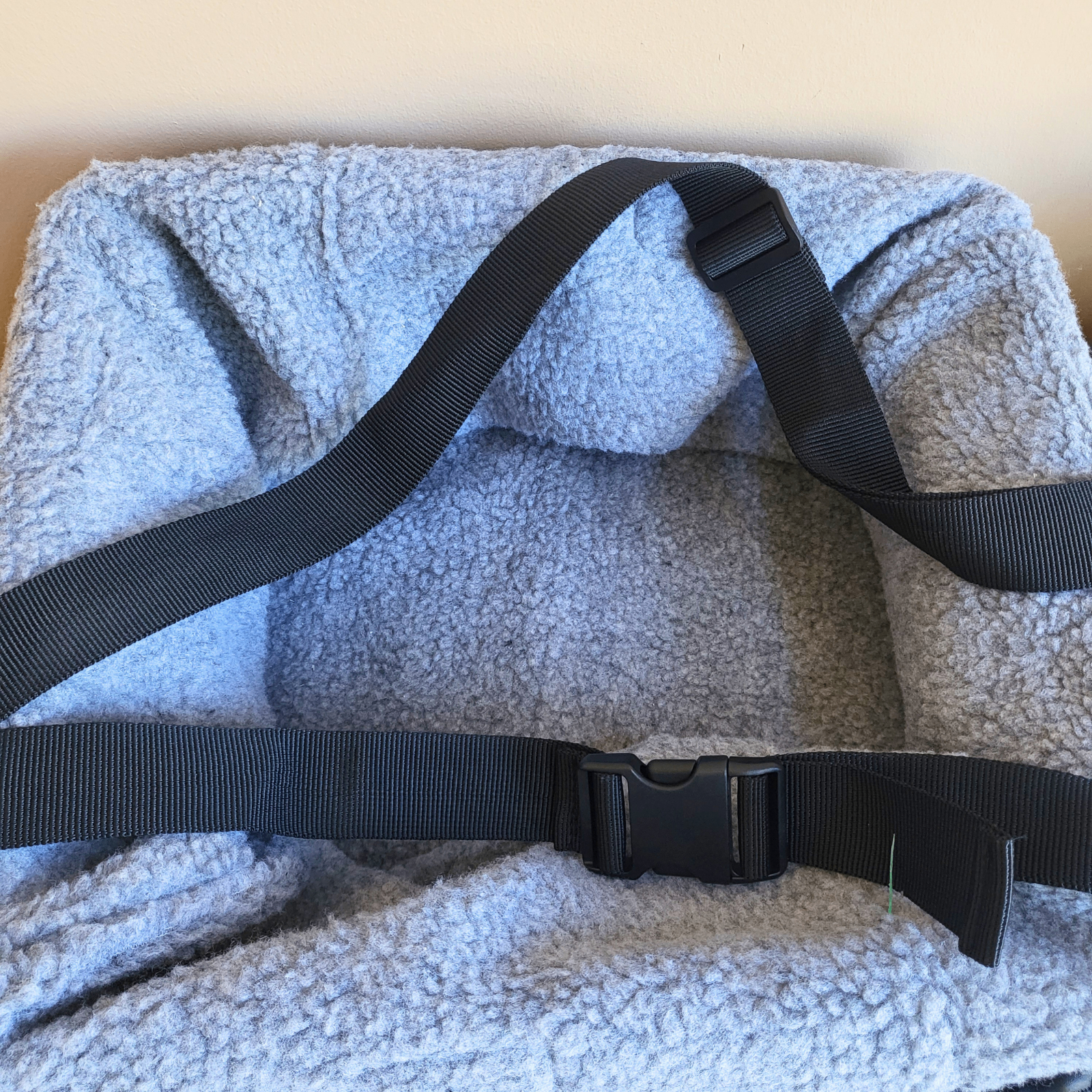Dog Carrier - Comfy Dog Booster Seat - Like New! 🐶 - photo 4