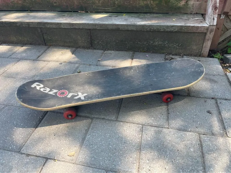 RazorX Skateboard Deck (31 inch)