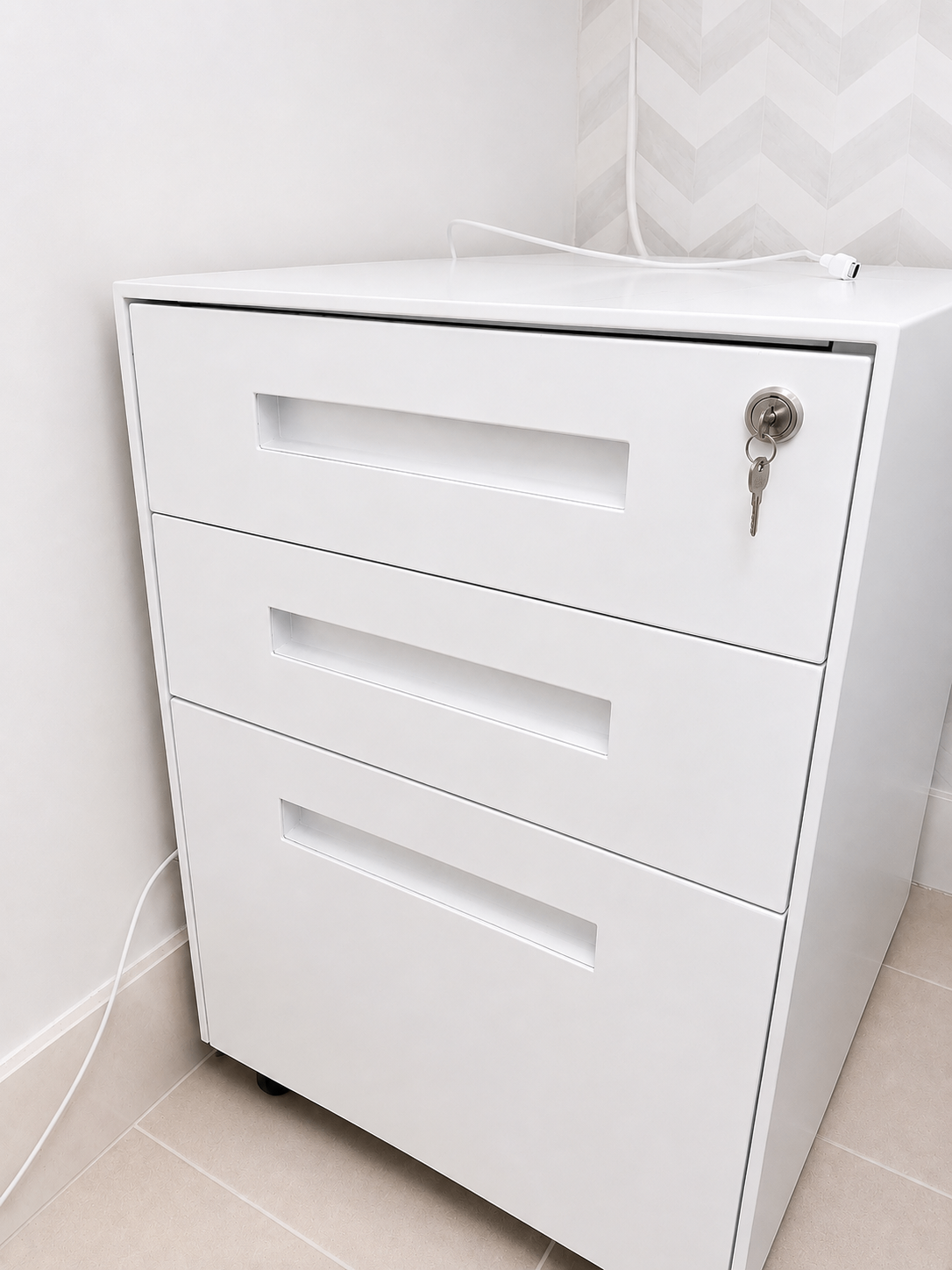 Modern White Mobile Steel File Cabinet with 3 Drawer & Lock/Key