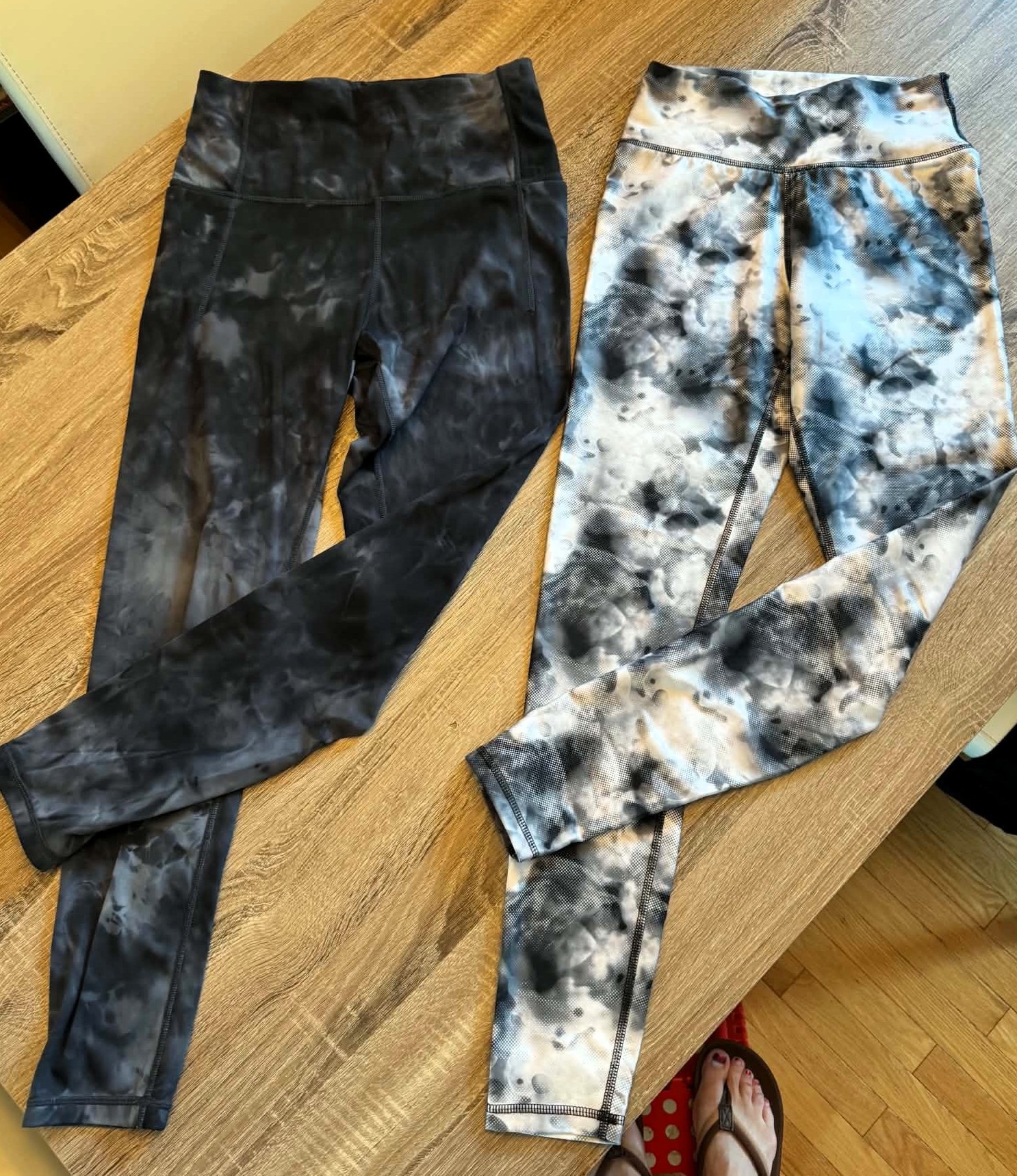 Leggings & Capris (Lululemon, Salomon, etc.) - photo 2