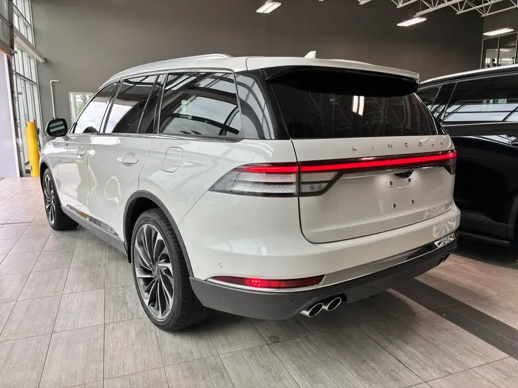 2022 Lincoln Aviator - photo 5