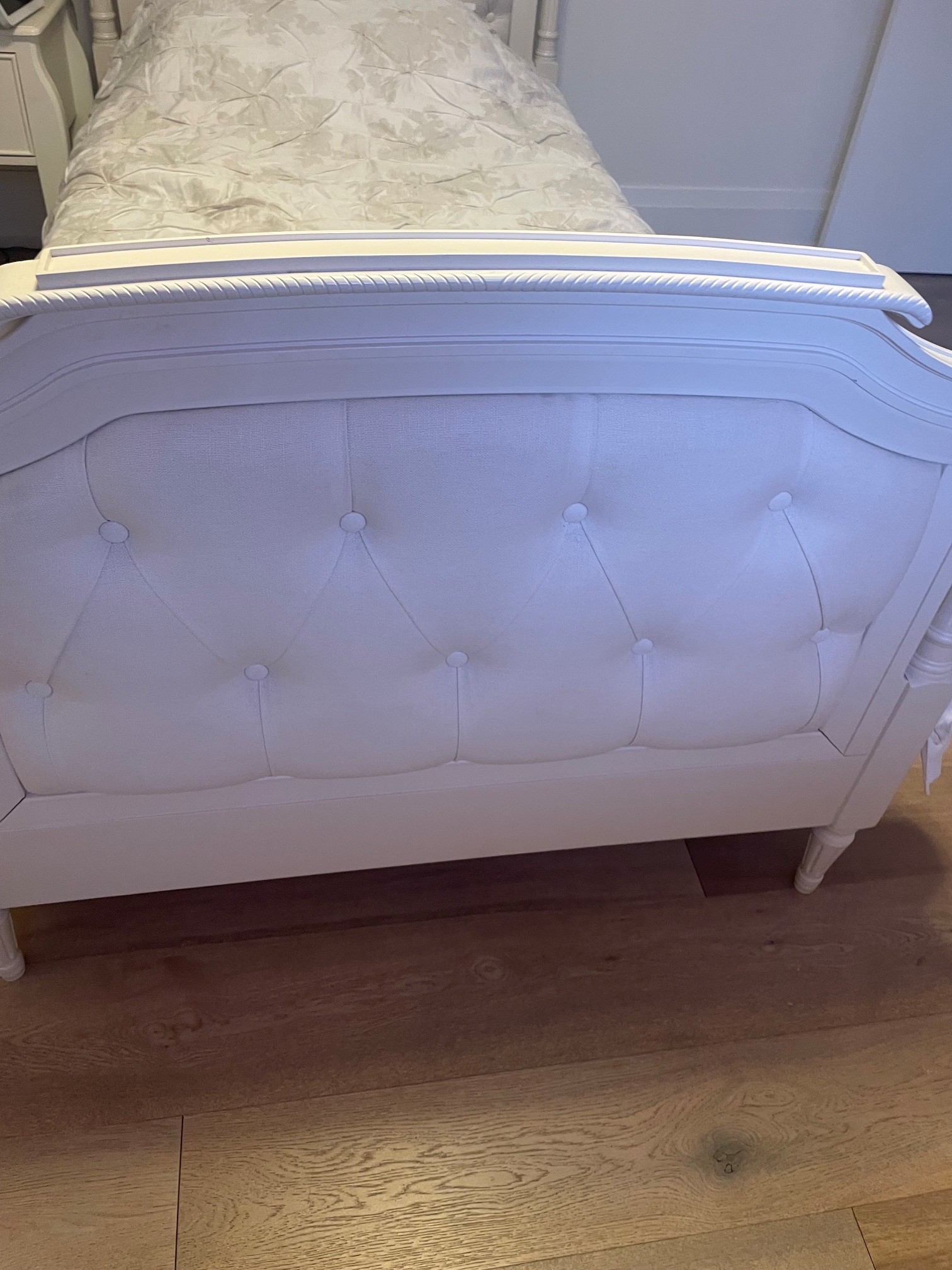 Pottery Barn Twin Bed including Mattress - photo 5
