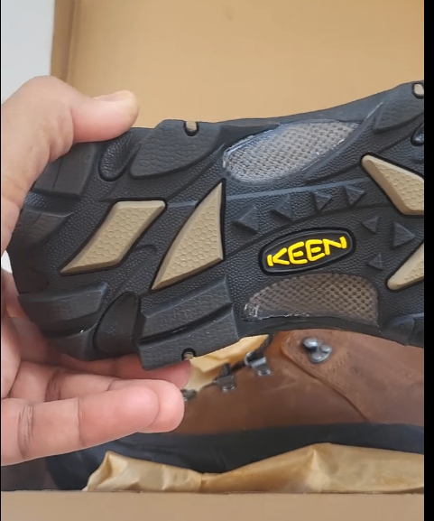 KEEN Pyrenees Waterproof Leather Hiking Boots - Women's US 7.5 - photo 4