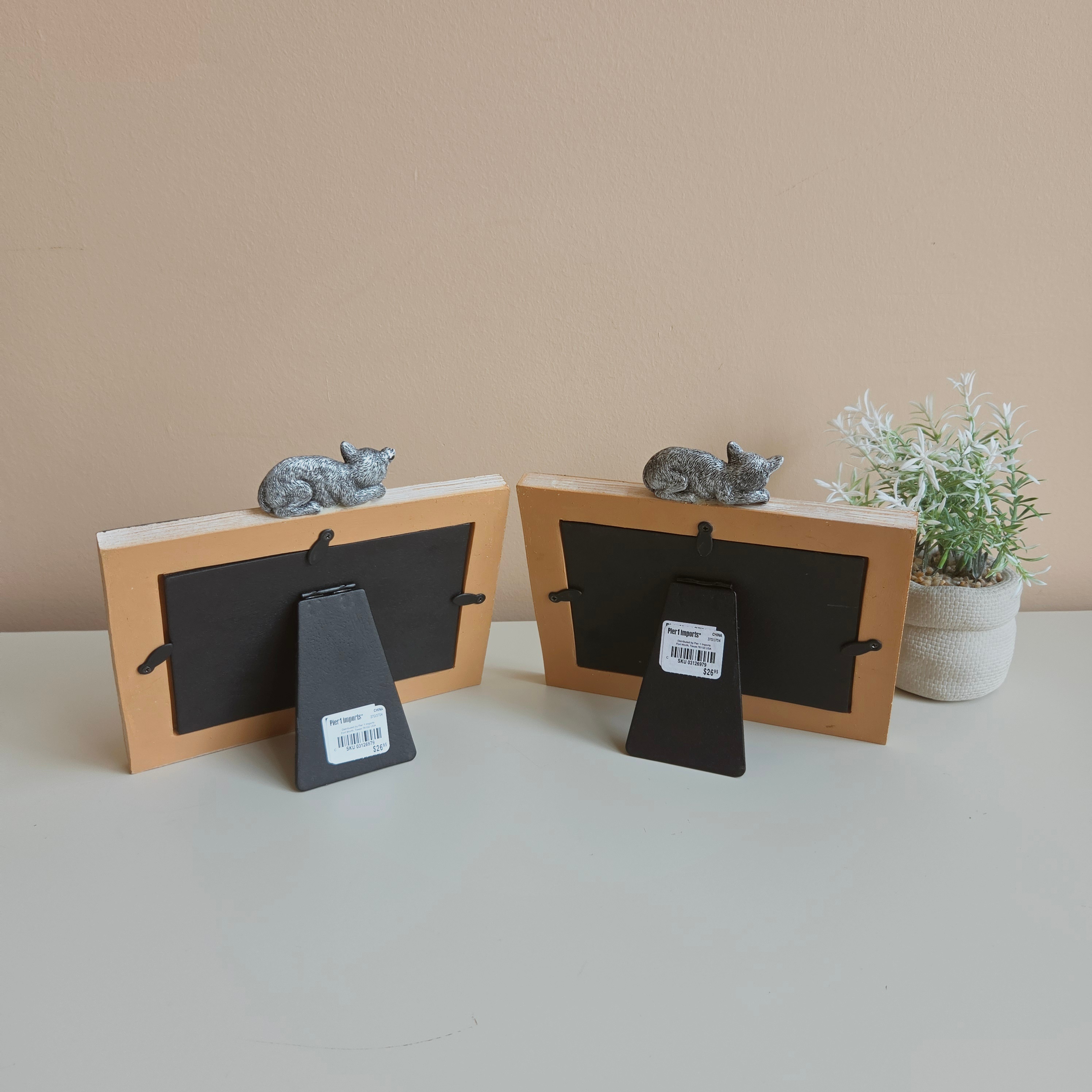 Cat Picture Frames - 2-Pack Wooden 4x6 Frames - Like New! 🐱 - photo 4