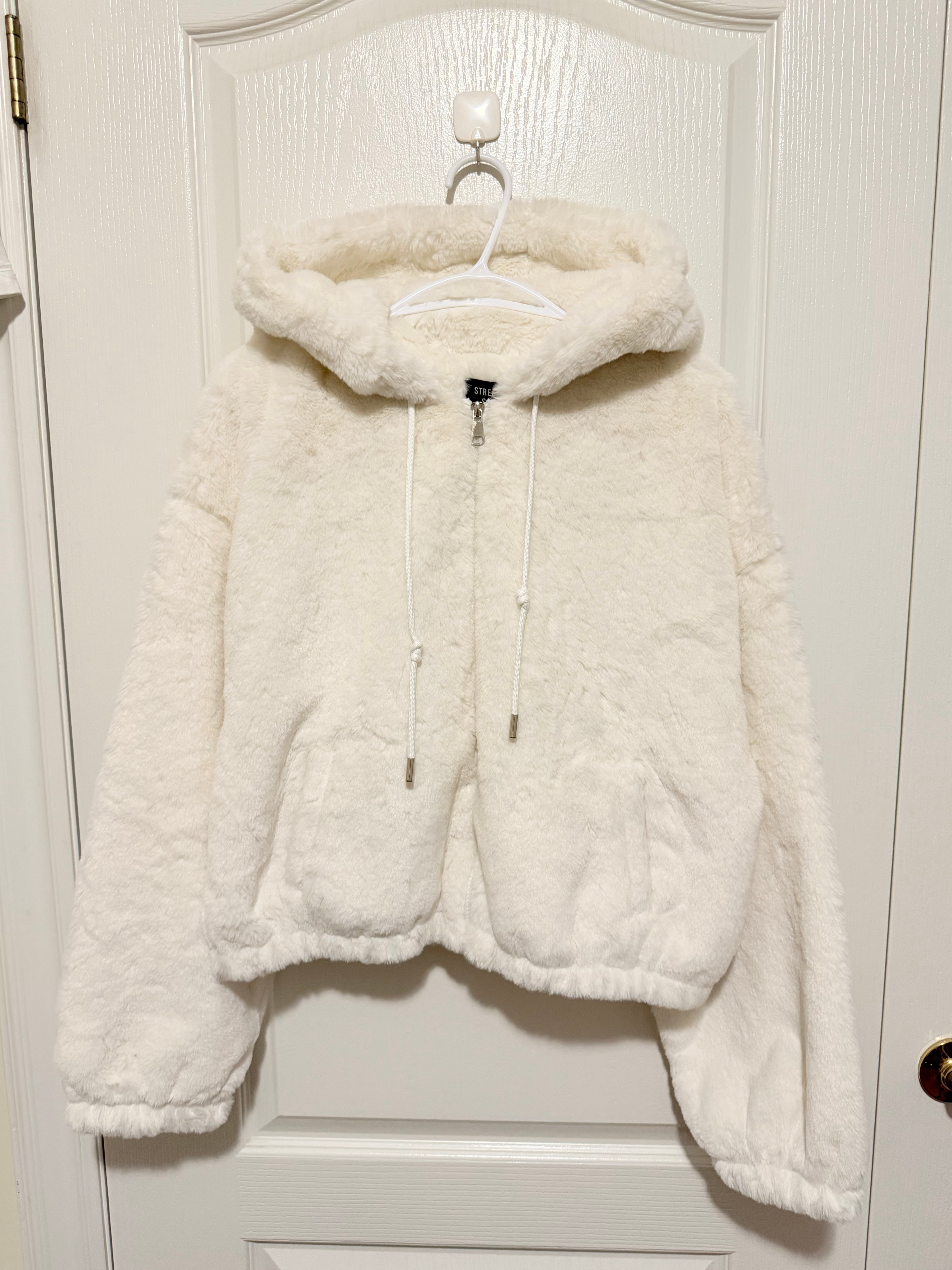 White Faux Fur Oversized Hooded Jacket – Size XL