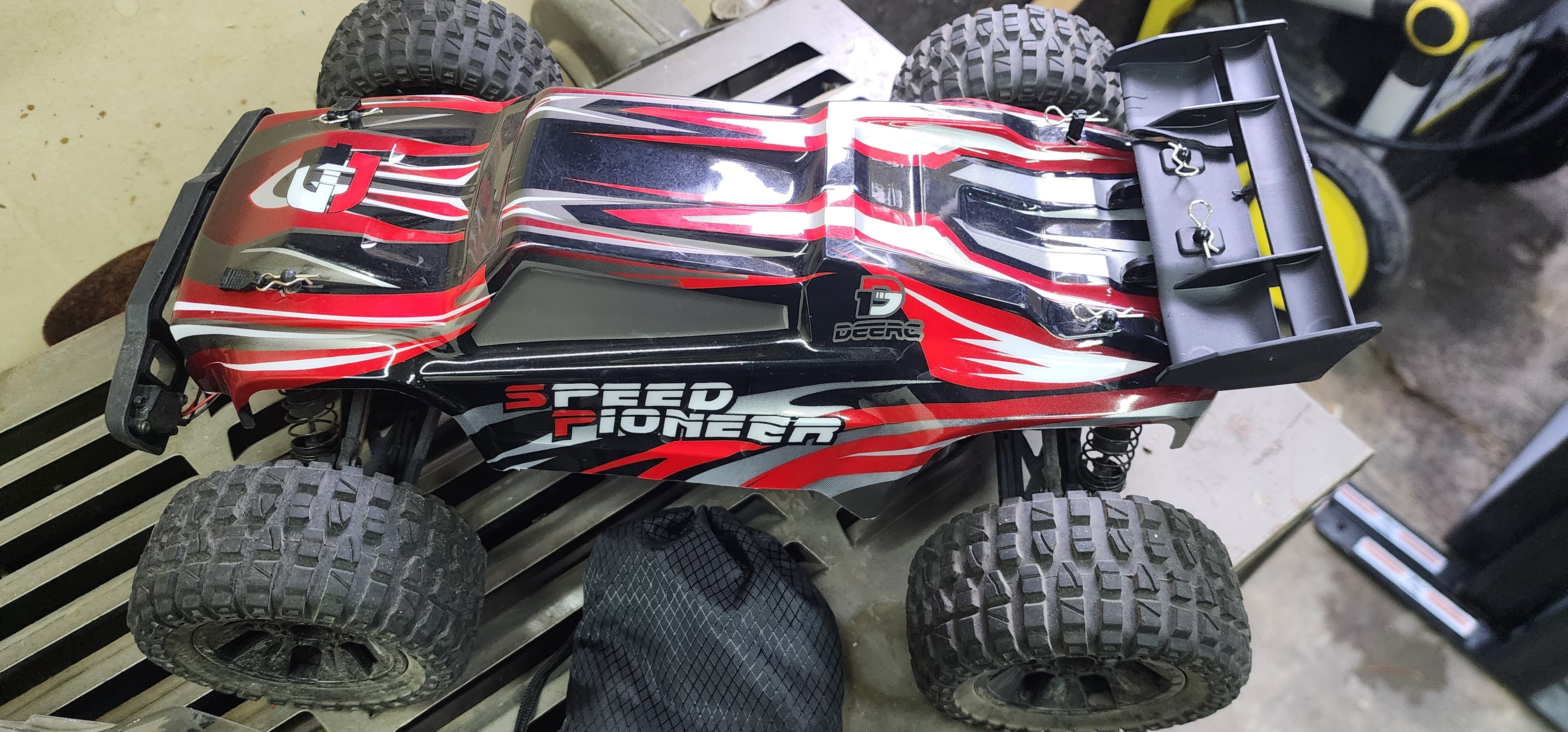 The DEERC 9206E RC Truck 1:10 scale - photo 5