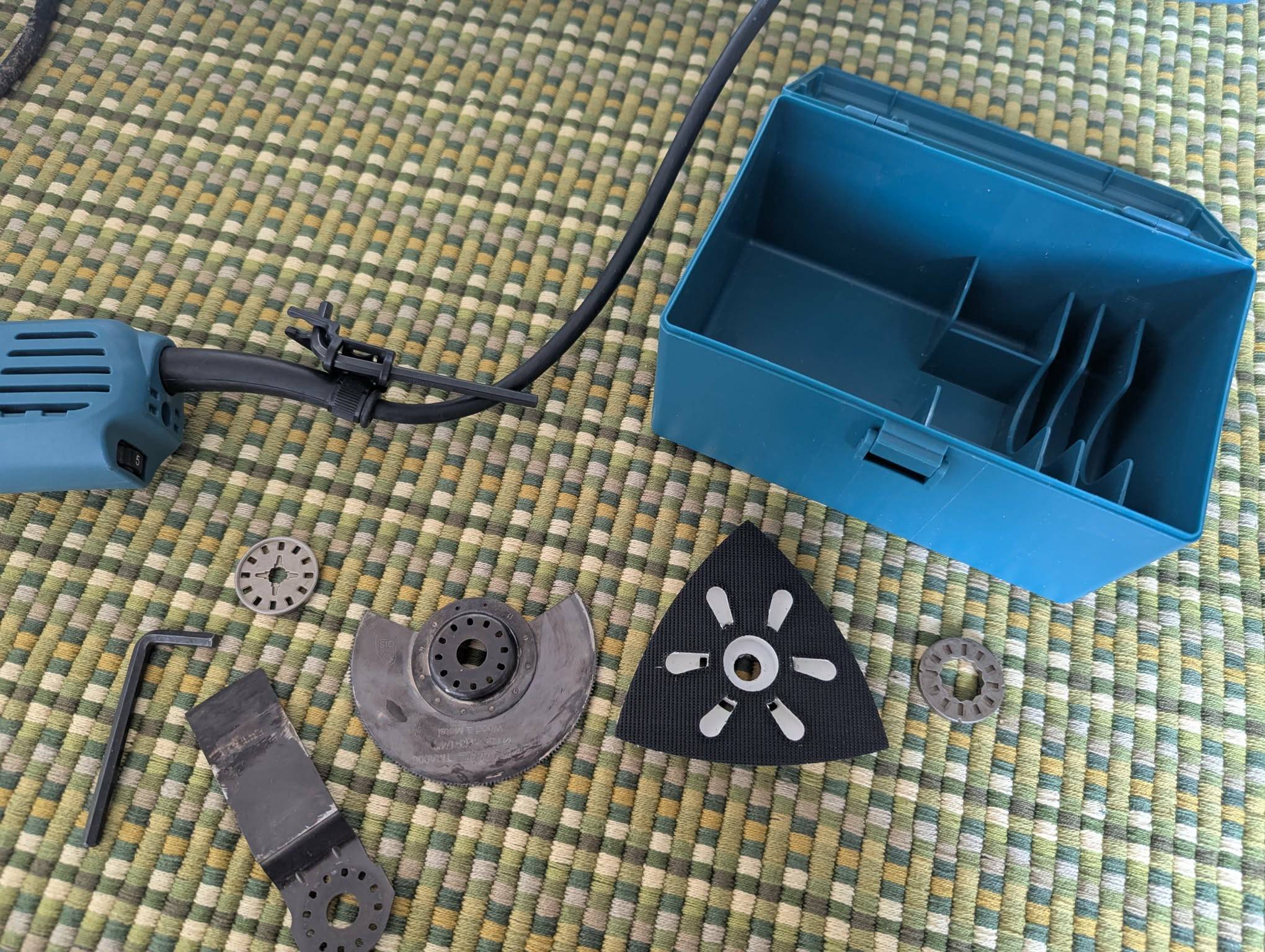 Makita TM3000CX1 multitool with accessory kit - photo 3