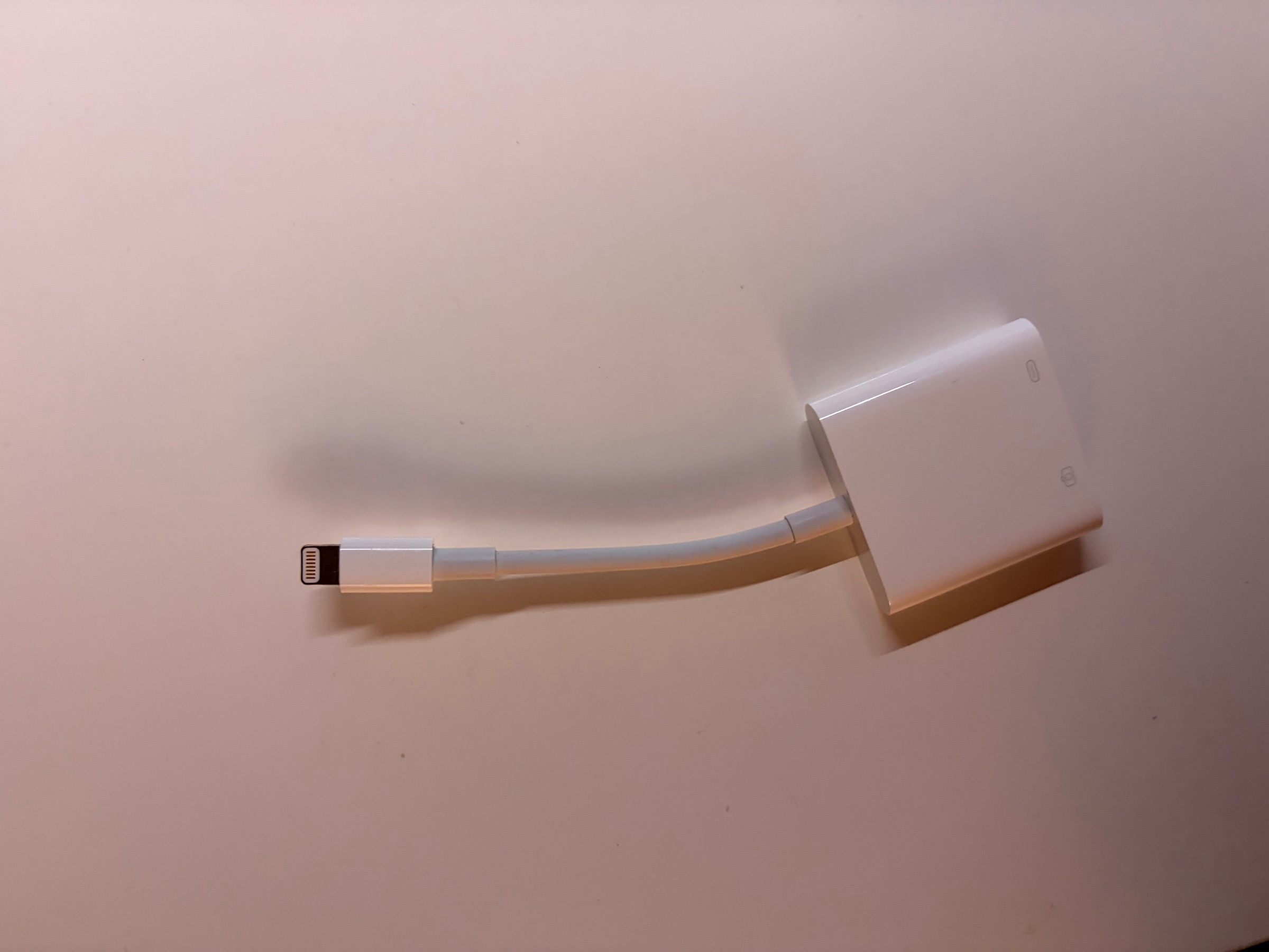 Apple Lightning to USB 3 Camera Adapter (A1619) - photo 2