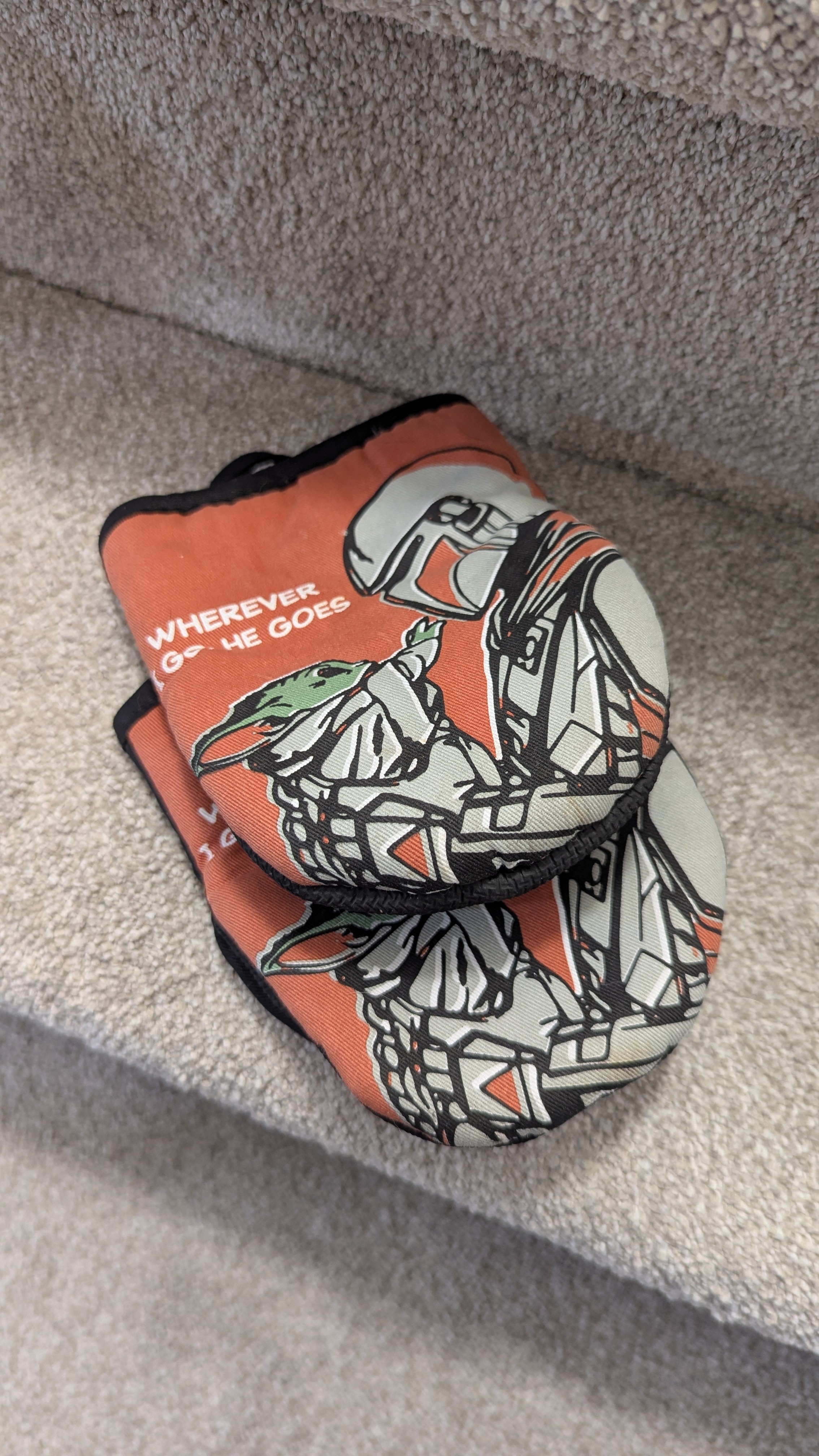 Tervis® STAR WARS® Grogu and Disney® STAR WARS® Oven Mitts - photo 4