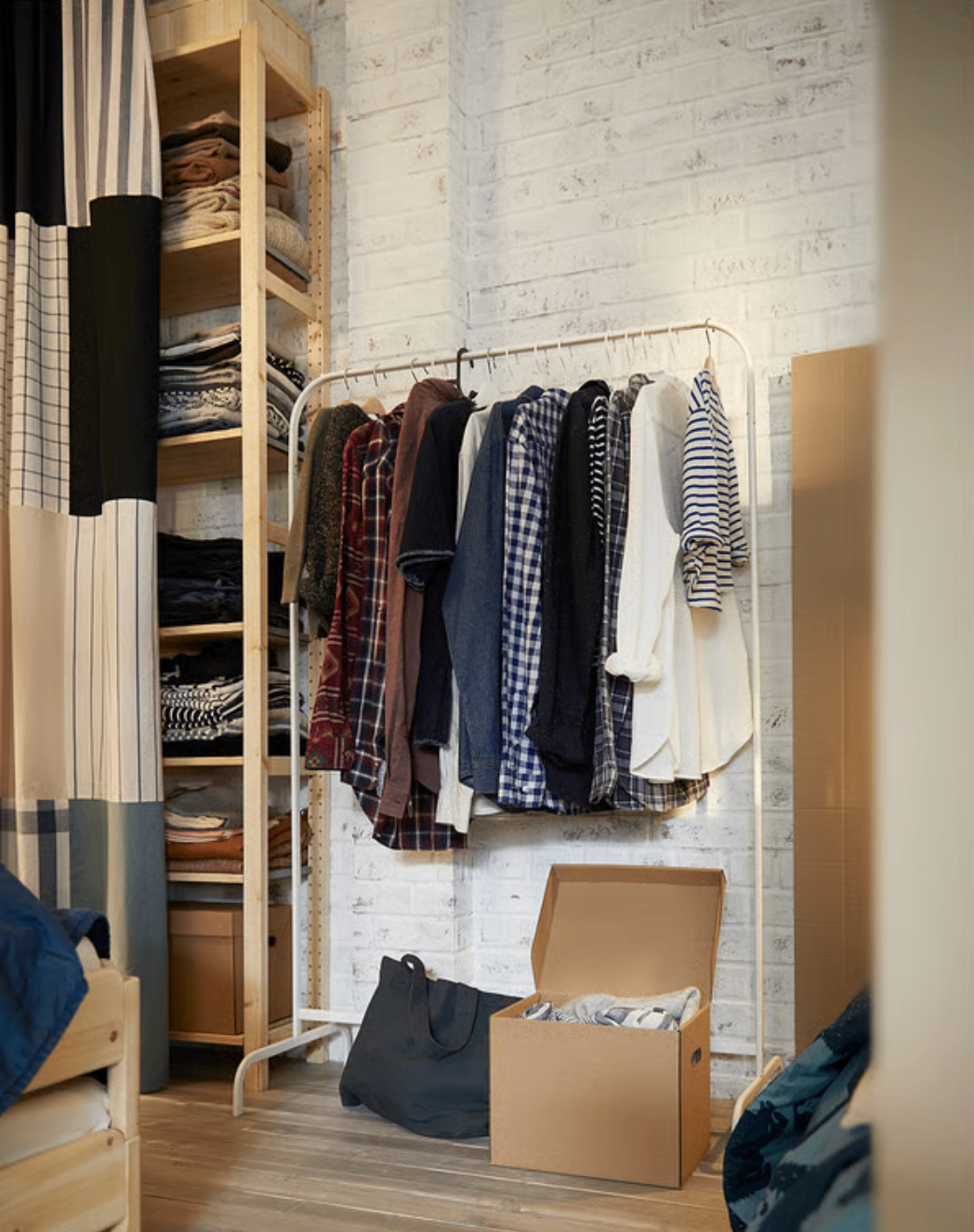 Ikea MULIG Clothing Rack - photo 3