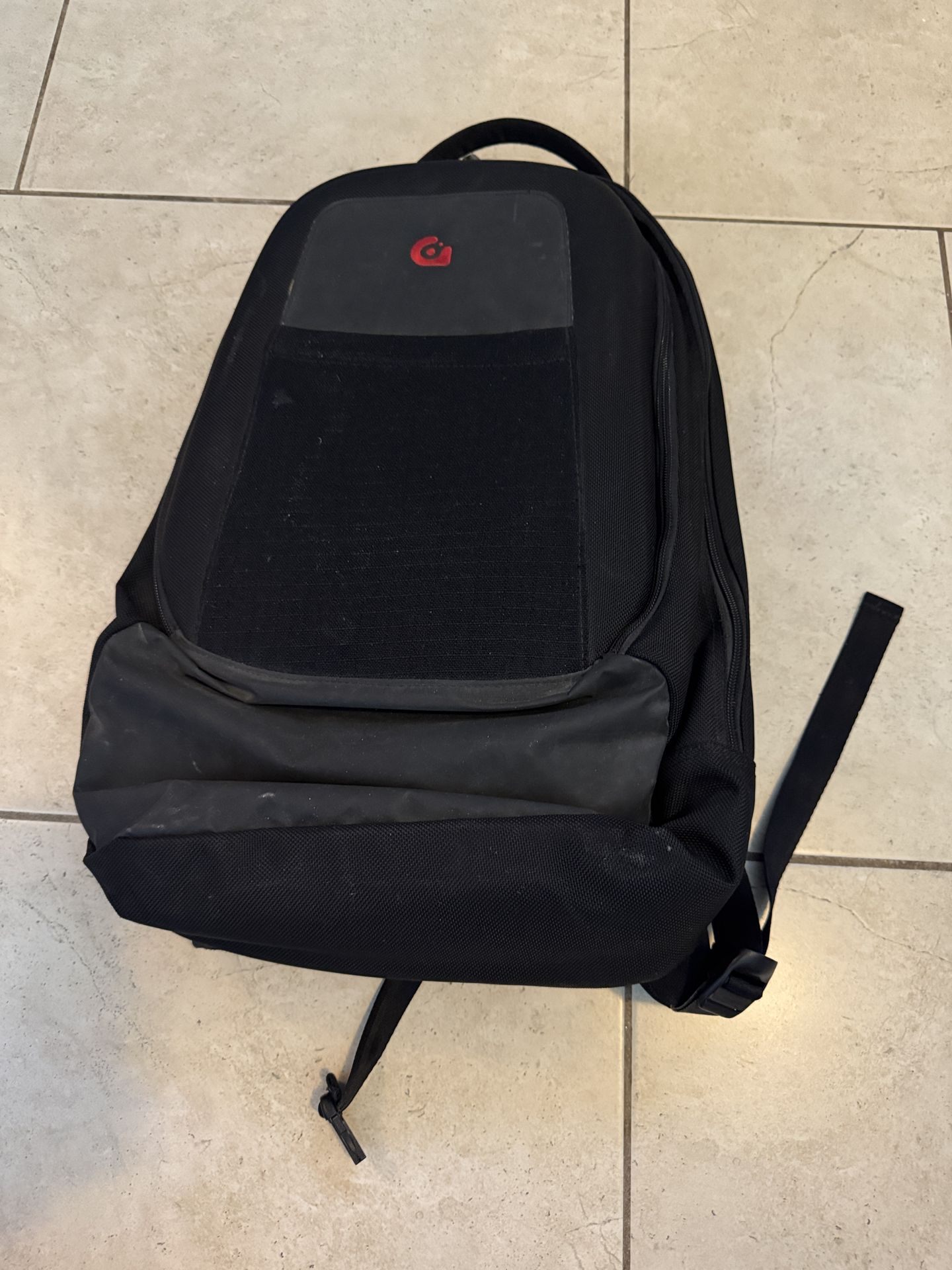 High Quality Tech Black Backpack with Red Interior