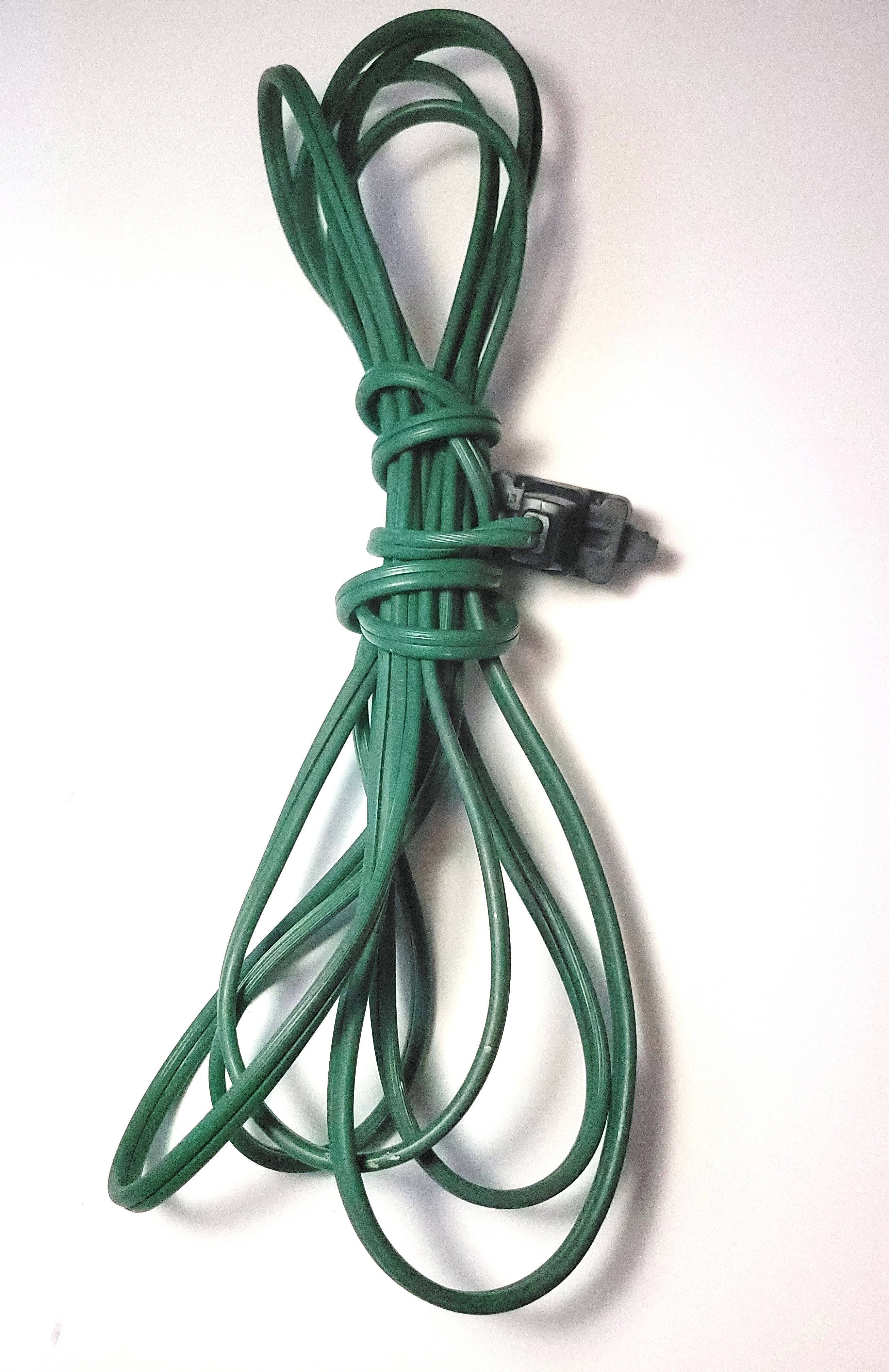 Bundle of 3 functional extension cords of various lengths. - photo 3