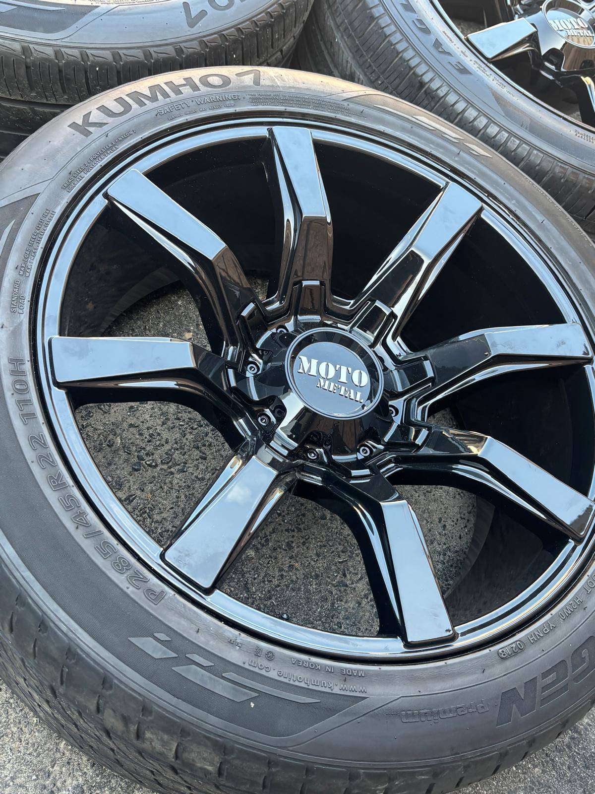 NEW 22"MotoMetal(6x135/6x139)+Uses tires-F150/Tahoe/Sierra/Silv - photo 4