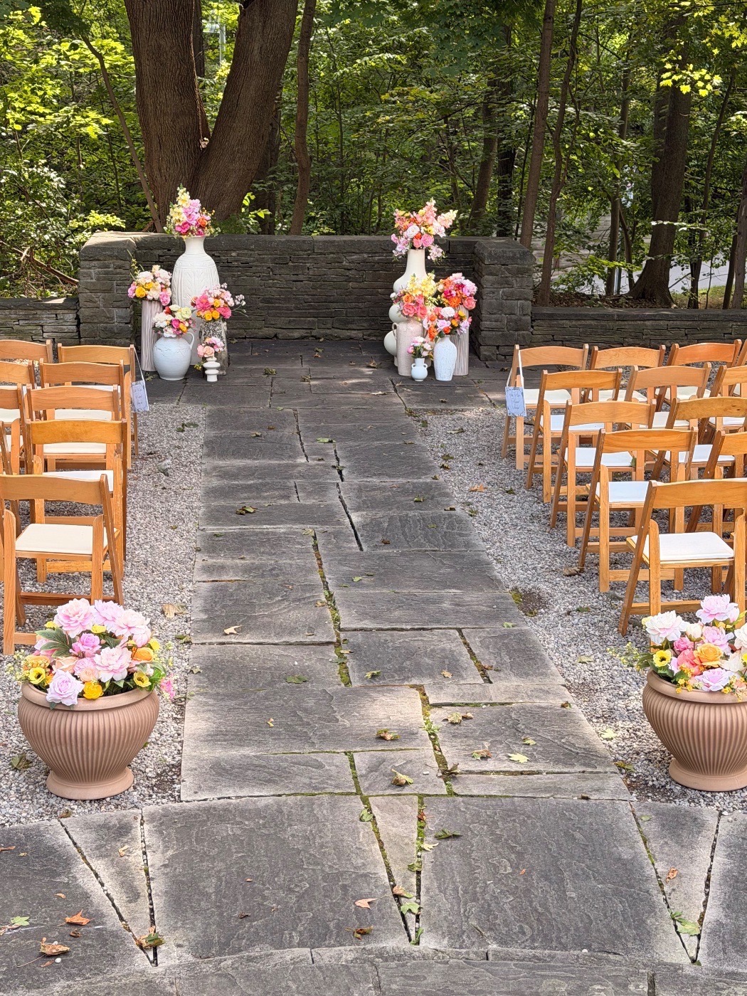 Complete Flower Arrangements for your Wedding