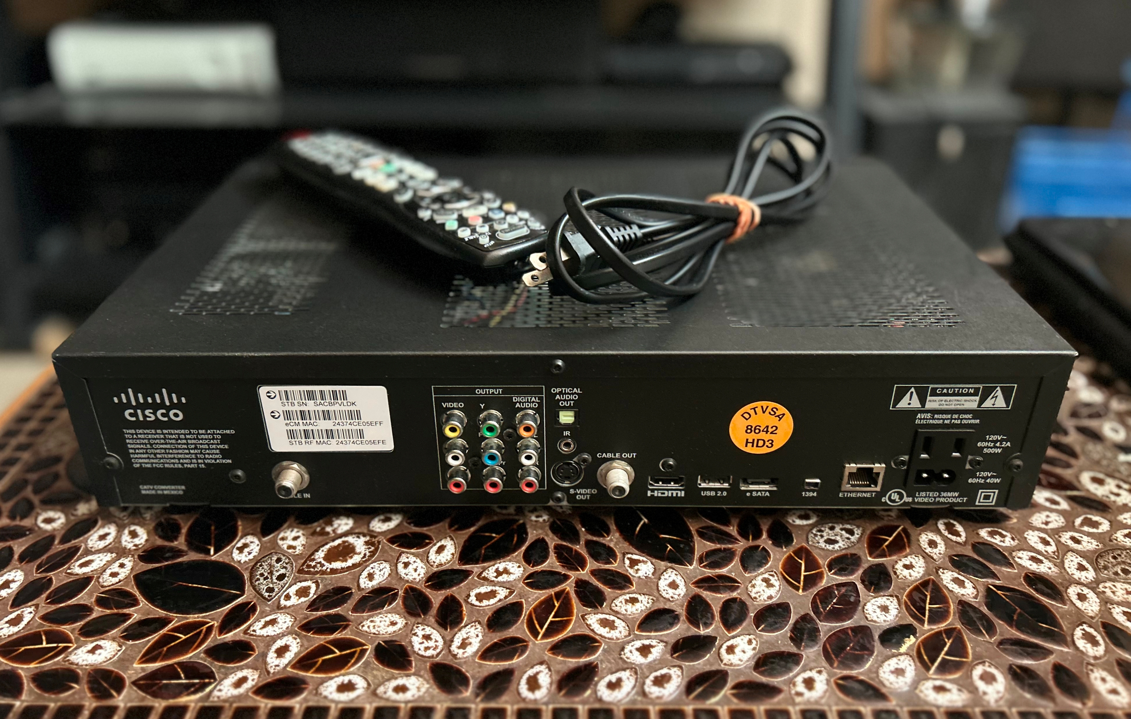NEXTBOX Explorer 8642HD - Cable Tv Box & DVR - photo 3