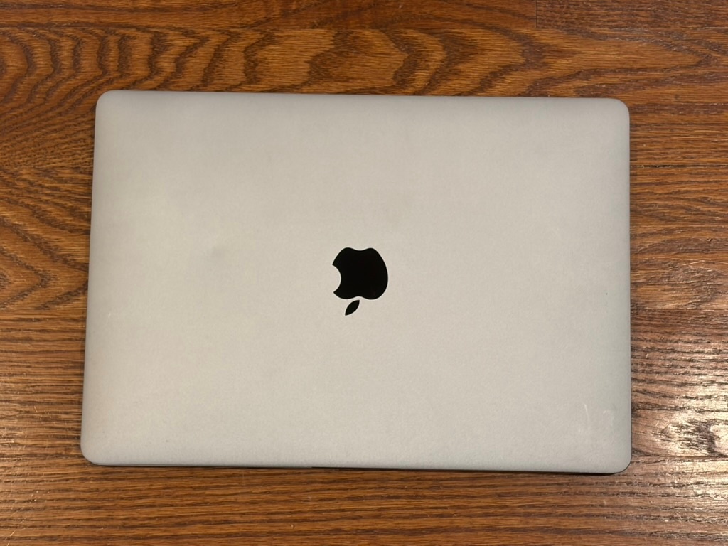 2020 MacBook Pro M1 13” — 16GB / 1TB + Charger - photo 2