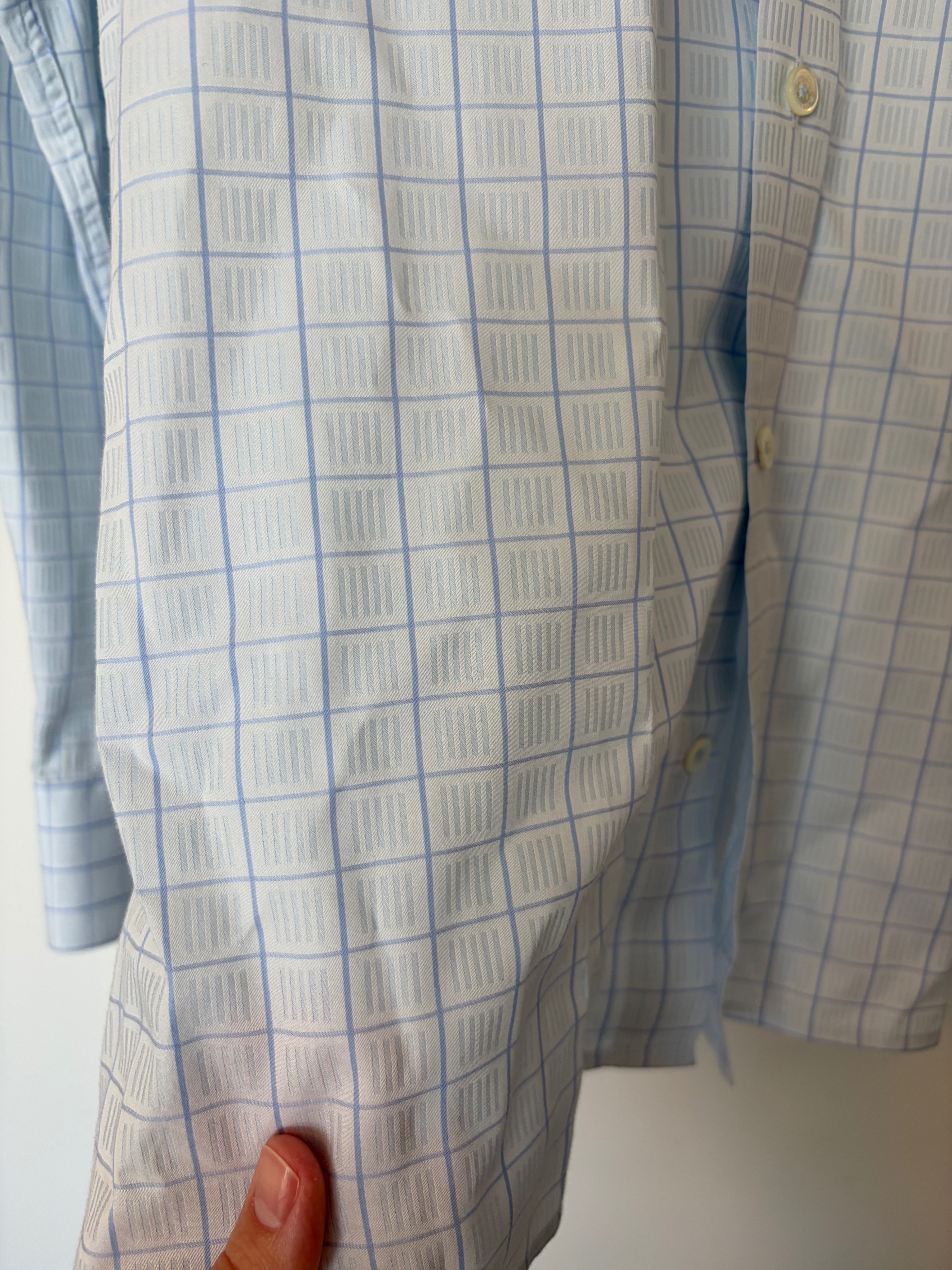 Bugatchi Shaped Fit Dress Shirt Size 17 — Like New - photo 2