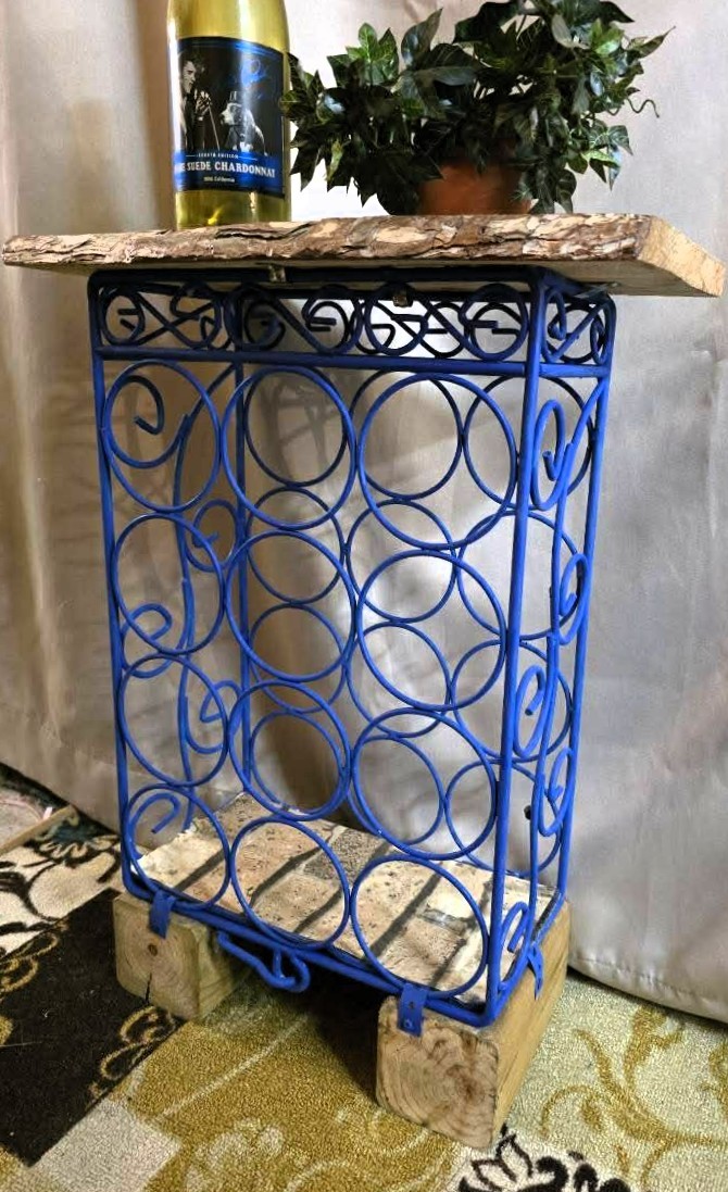 Rustic live edge wine rack / Rack à vin rustique a bord naturel - photo 2