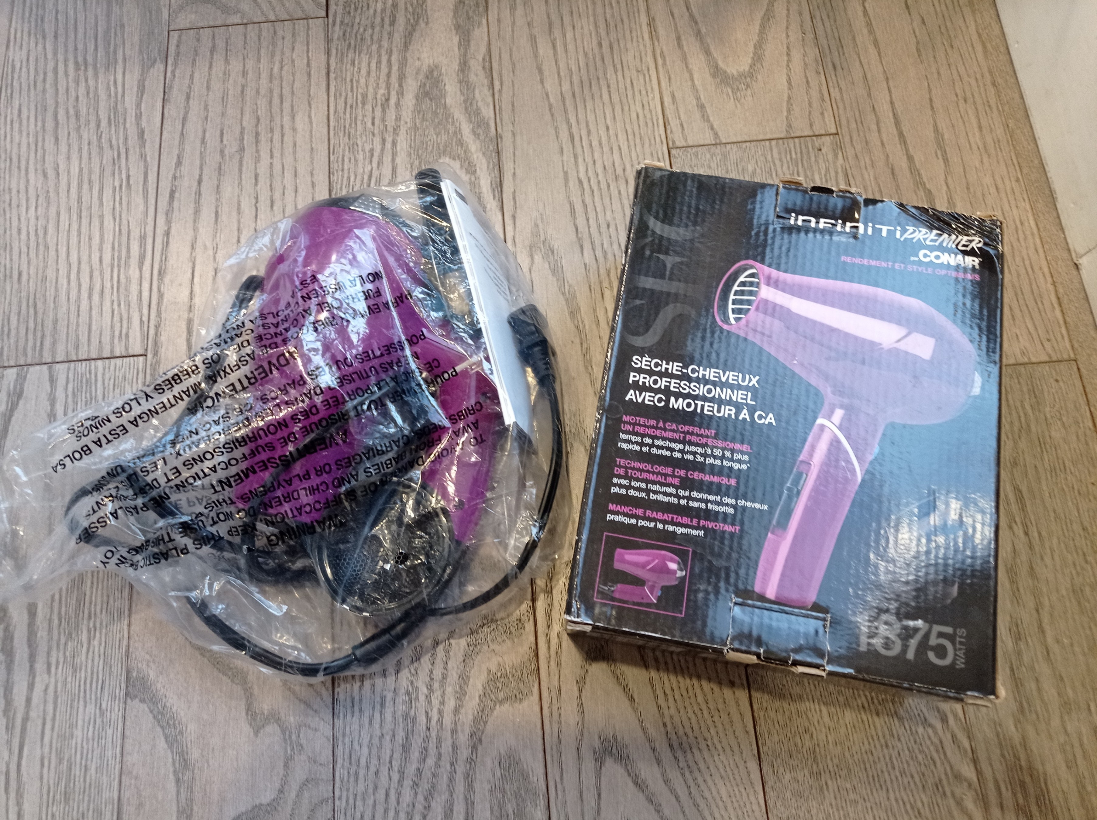 BRAND NEW Infiniti Premier Conair 1875W Salon Hair Dryer