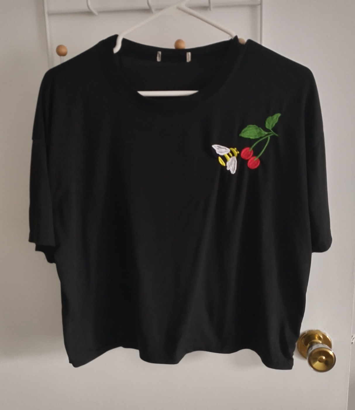 Bundle of black short-sleeve shirts - Unworn or like new - photo 2