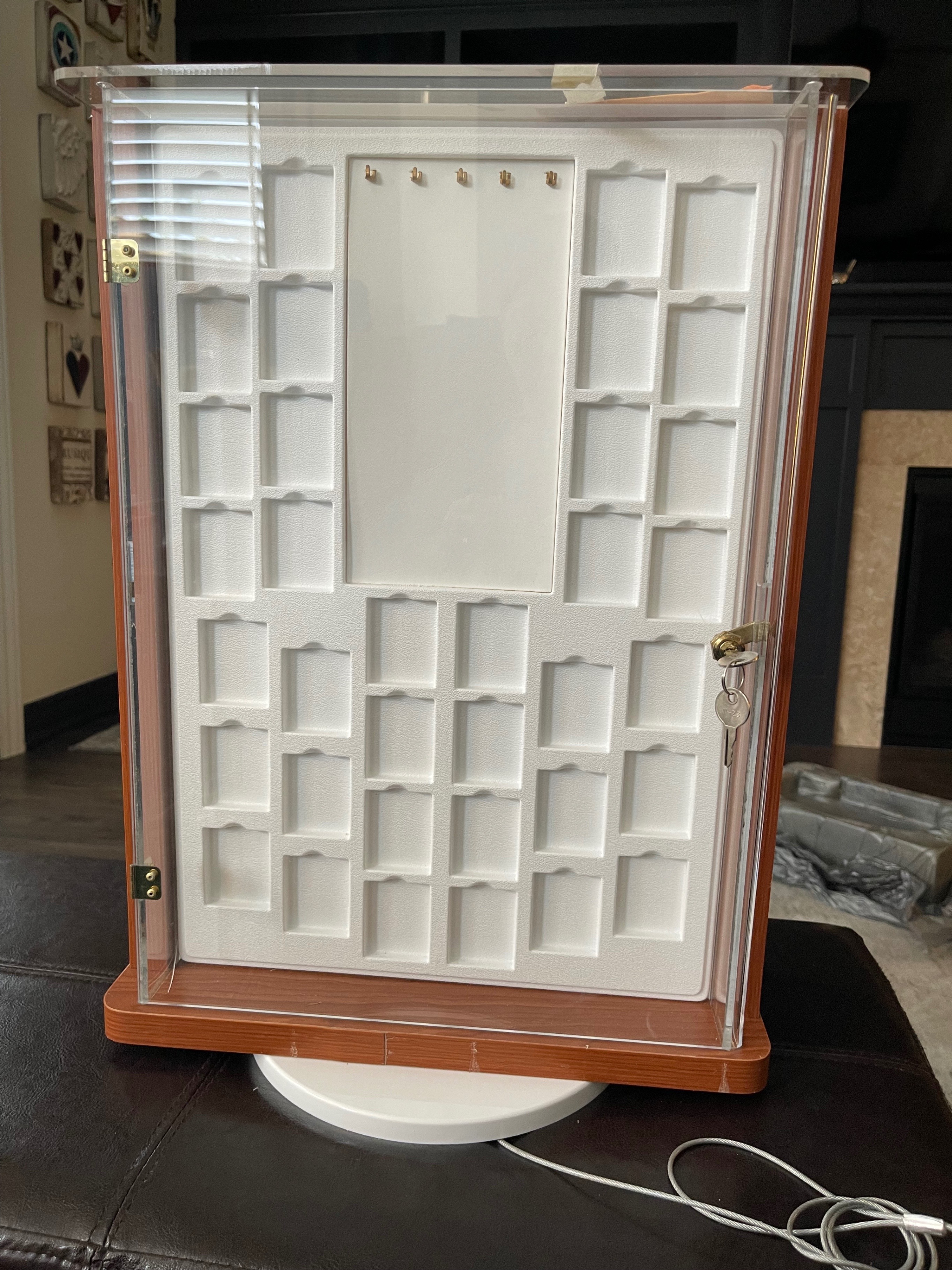 Locking Countertop Display Case - 2-Sided Showcase (Assembled)