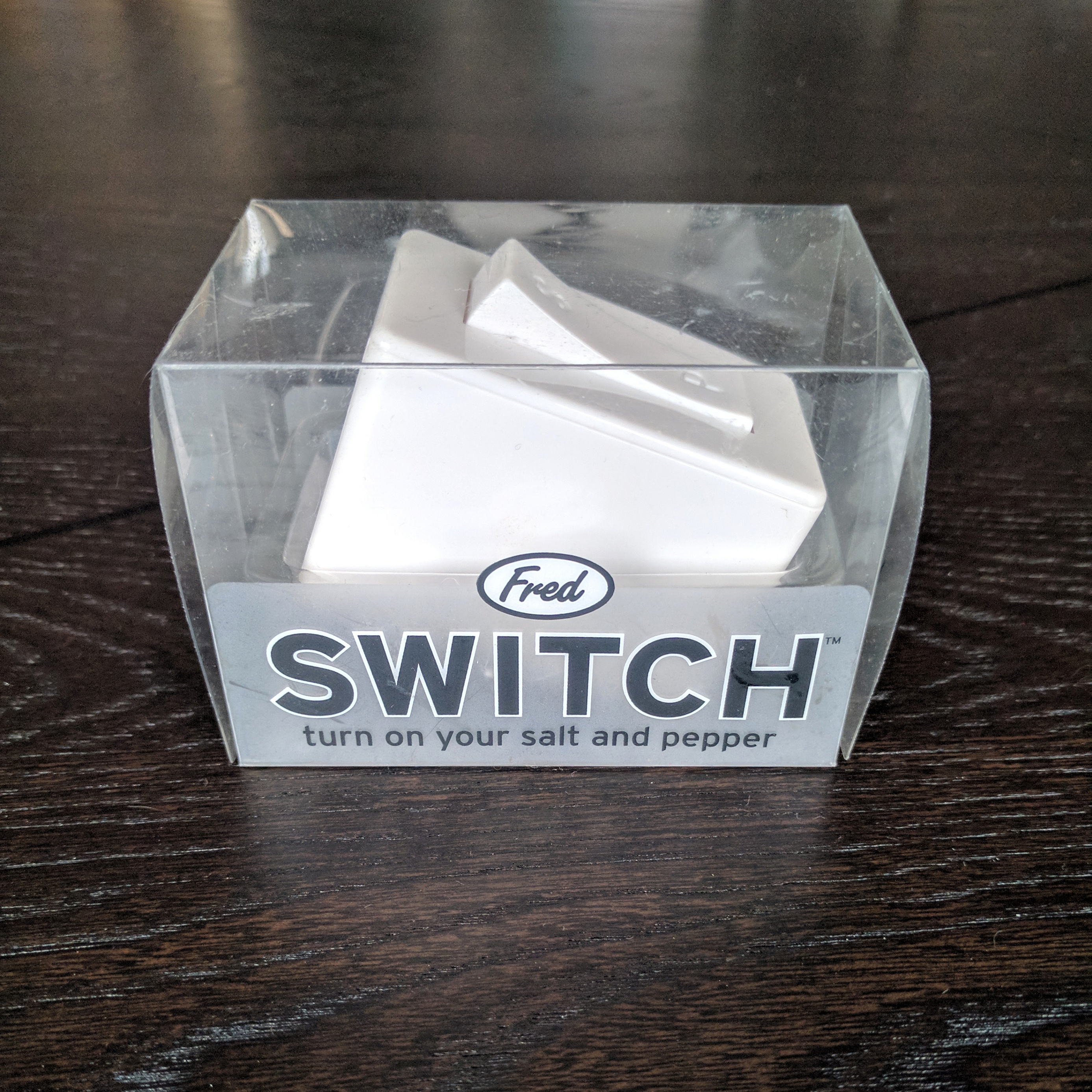 Fred Salt and Pepper Ceramic Shaker - Switch