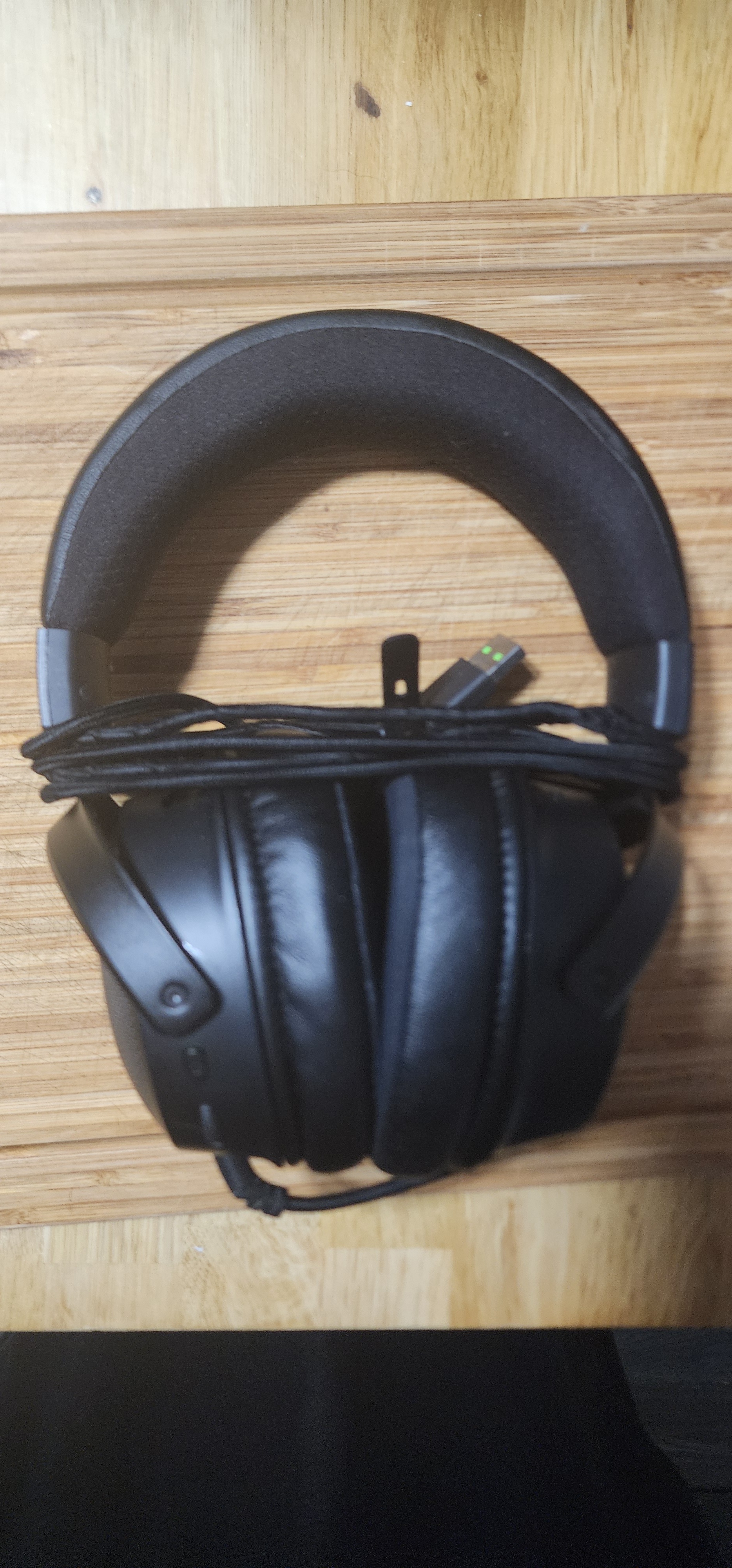 Razer Nari Ultimate Hypersense Gaming Headset - photo 2
