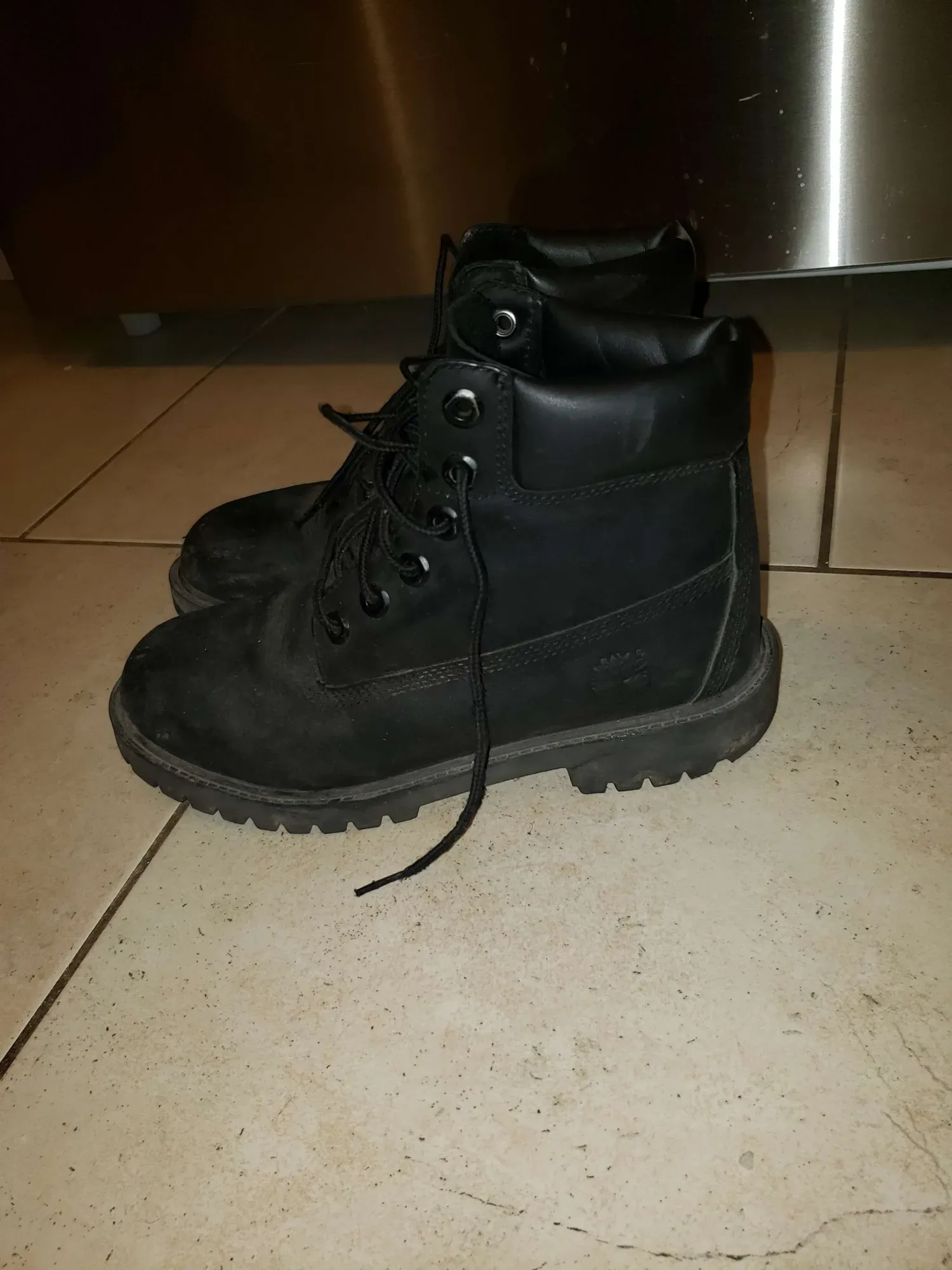 Timberland Black Leather Boots in Excellent Used Condition