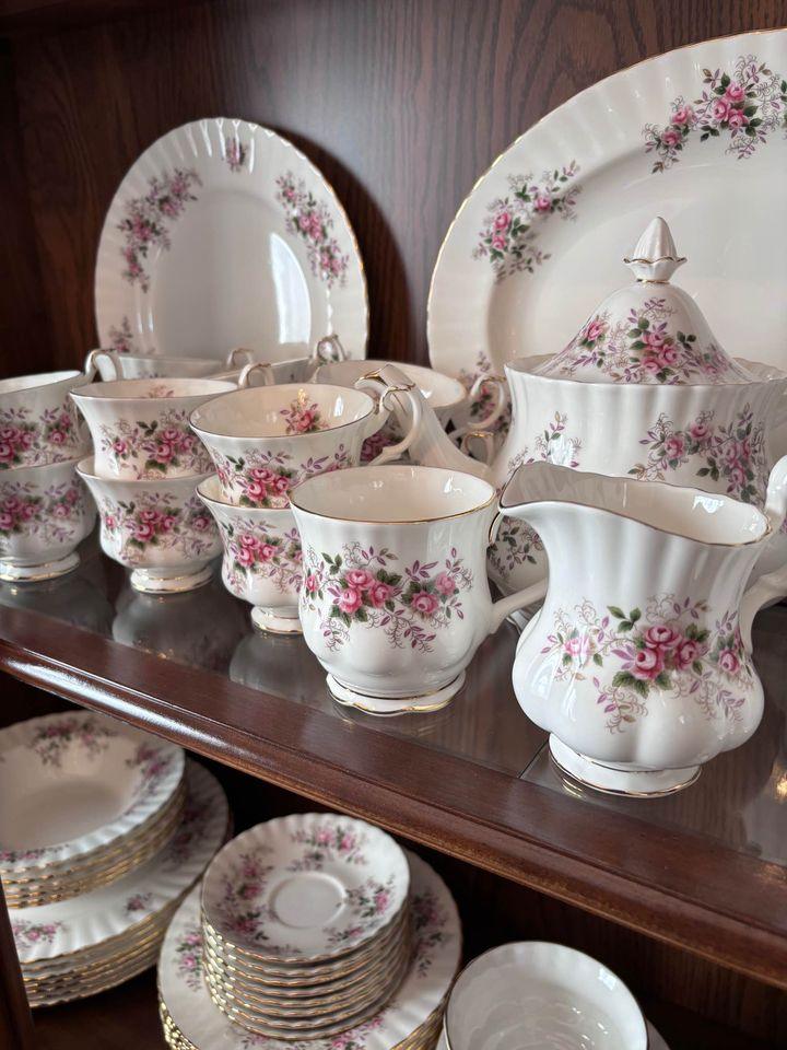 Vintage Royal Albert Lavender Rose Dishes – various prices - photo 2