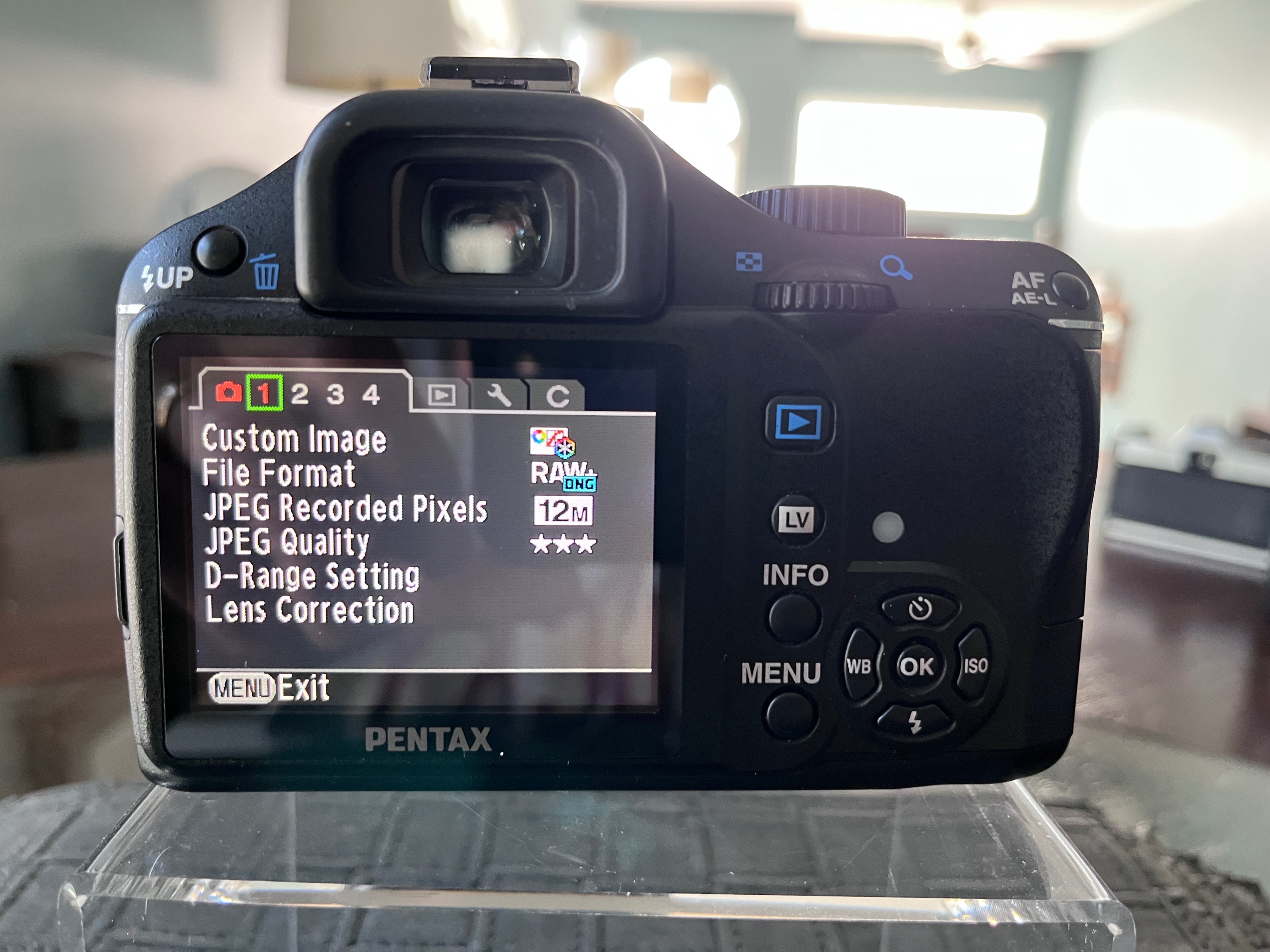 Pentax KX with kit lens - photo 2