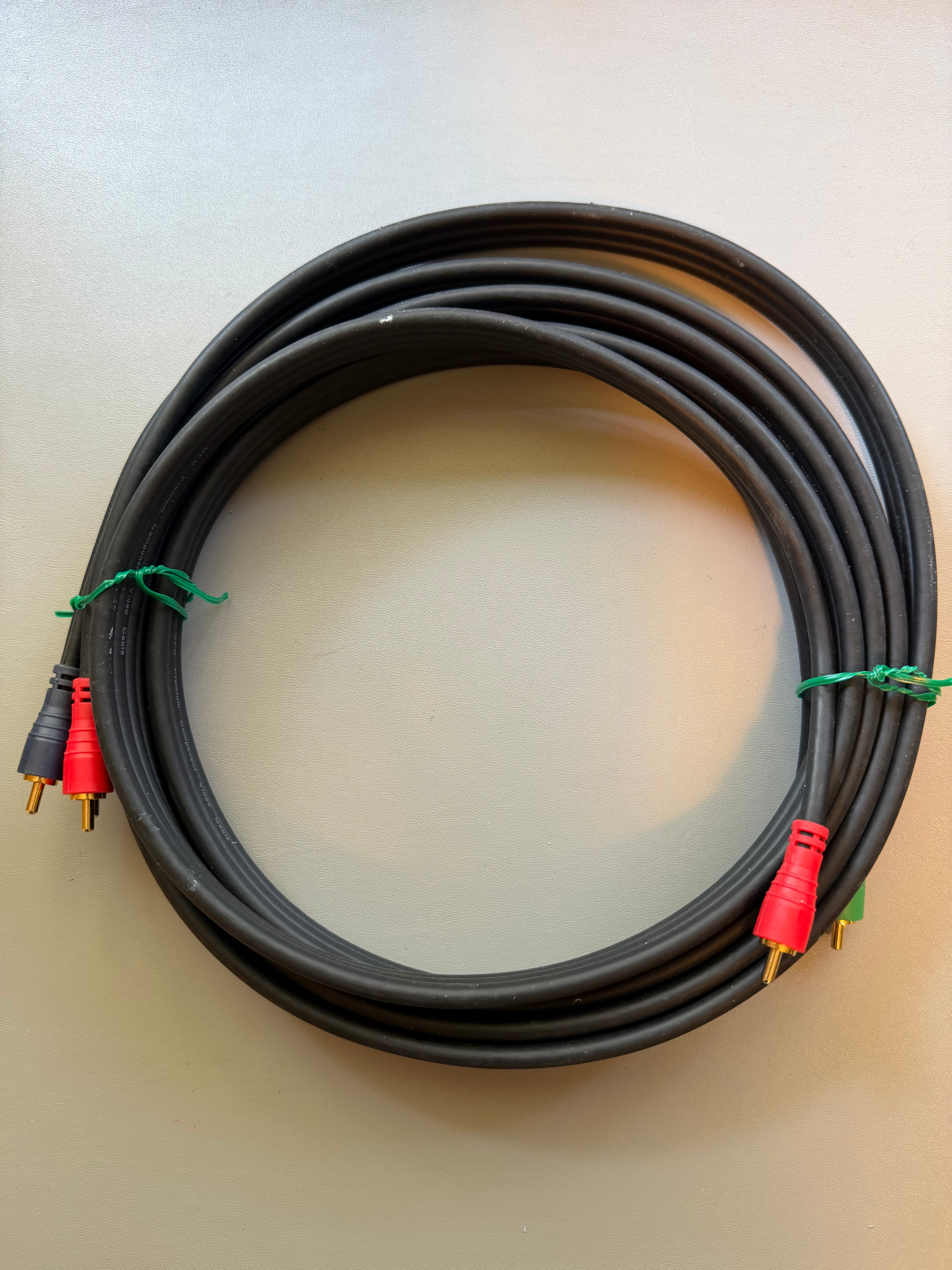 OFC Premium Component Video Cable - 3 metre - photo 2
