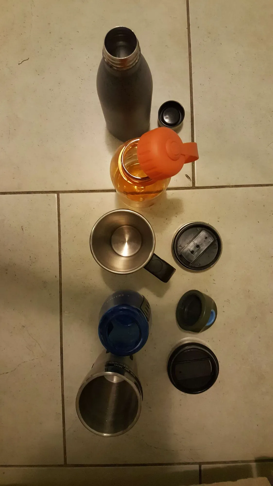 Various water bottles & travel coffee mugs - photo 5