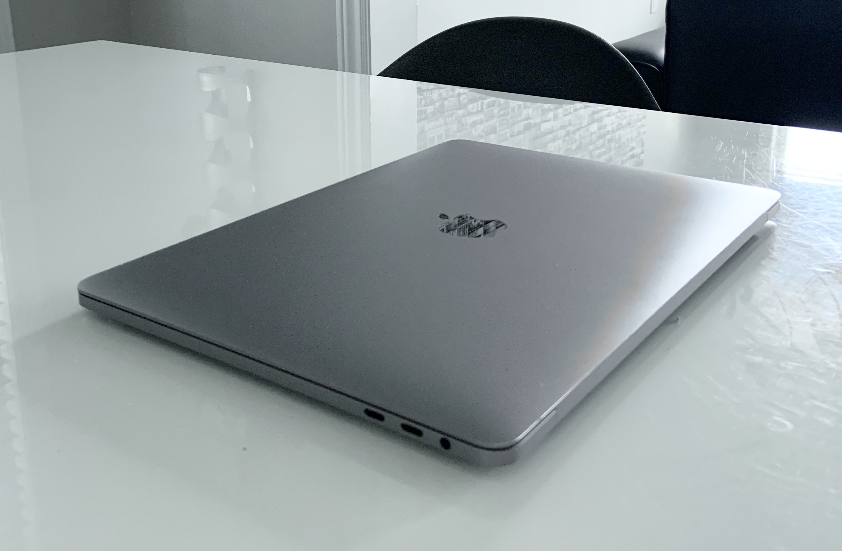 MINT APPLE 2020 MACBOOK PRO 16 / 2.6GHz i7 / 16GB RAM / 500GB - photo 4