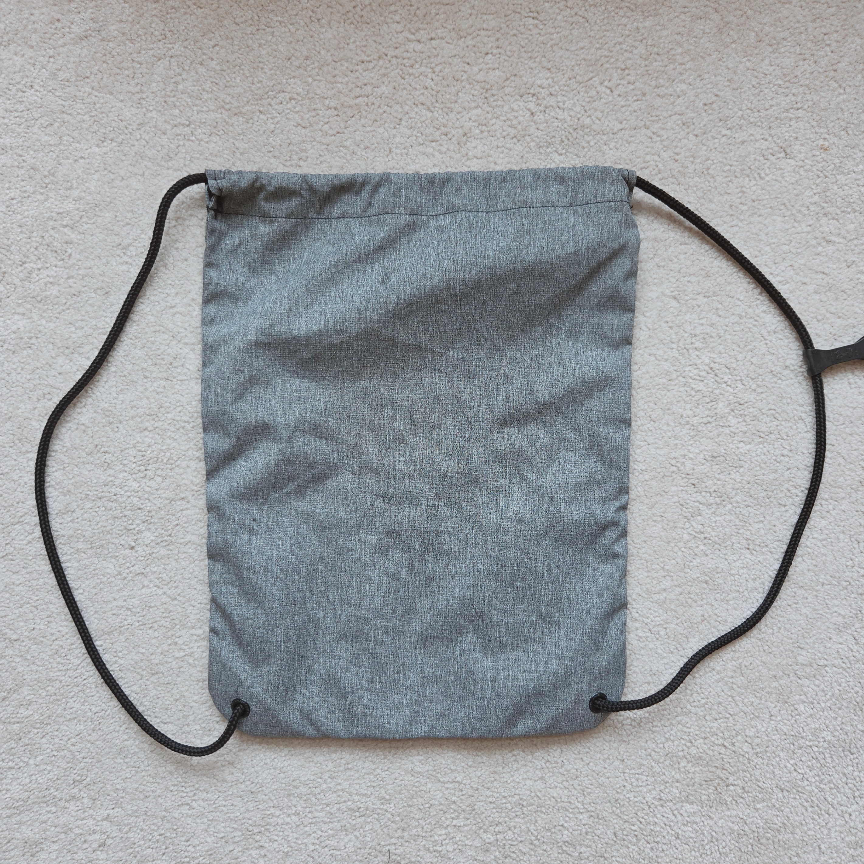 Under Armour - Large Drawstring Gym Bag - NEW! 🏋️ - photo 2