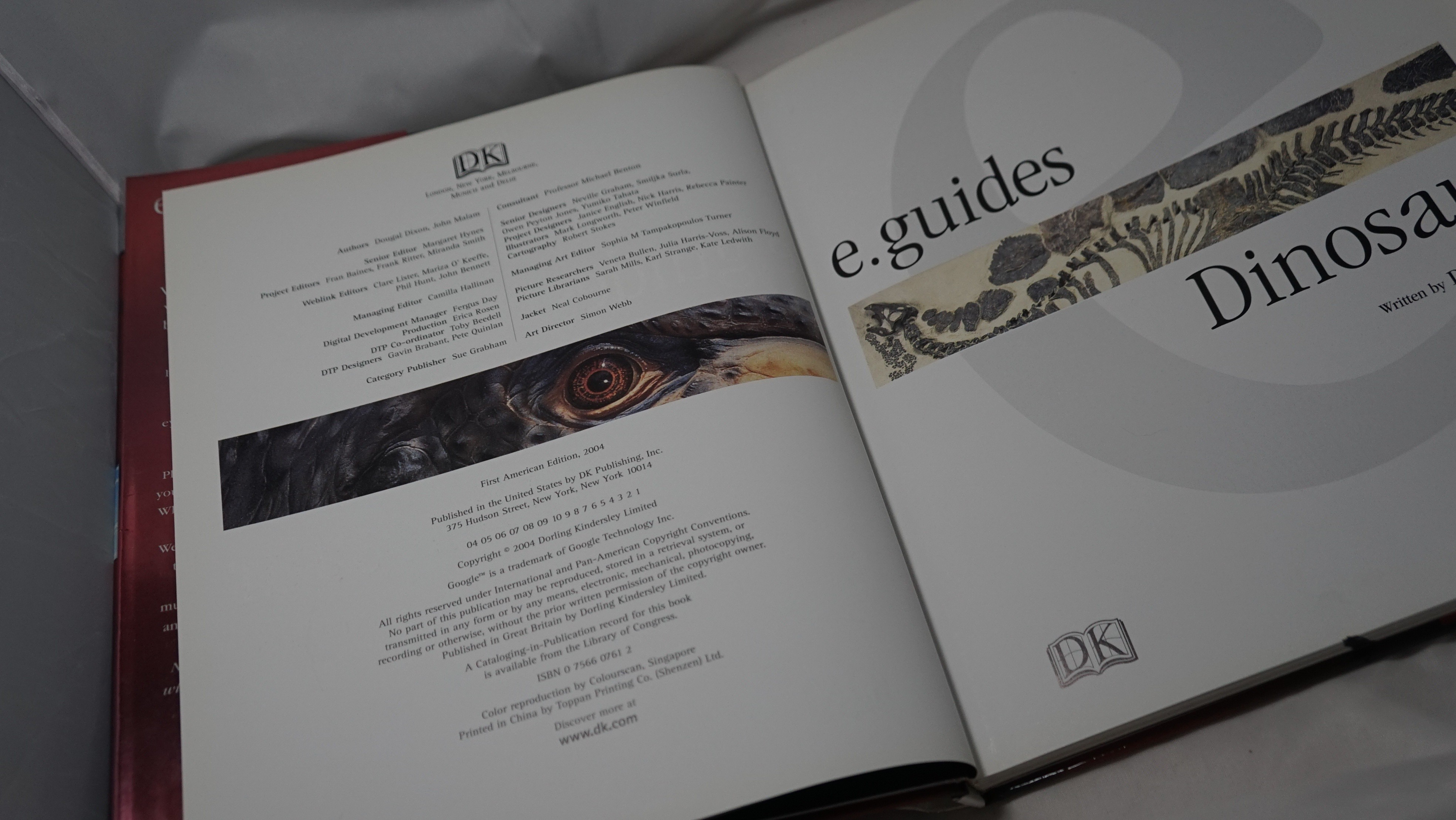 DK e.guides Dinosaur Google 2004 Hardcover Dougal Dixon Michael - photo 3