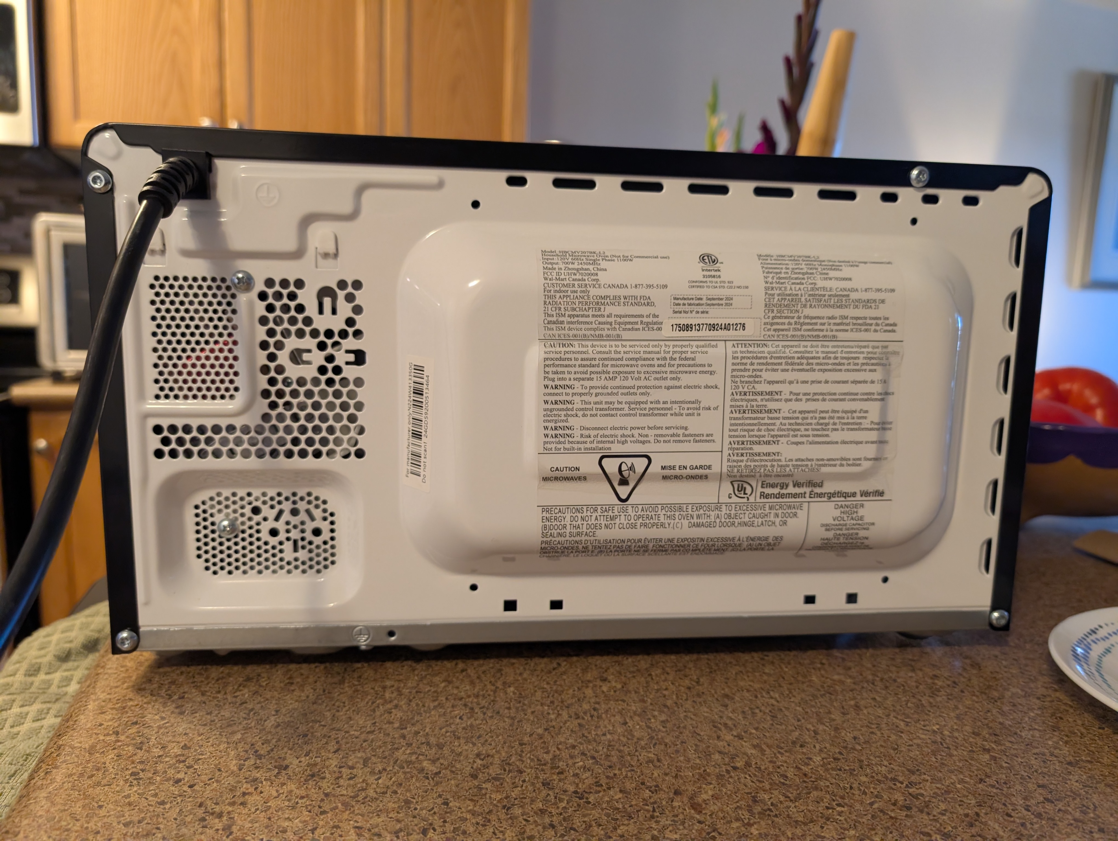 Hamilton Beach Microwave Oven - photo 3