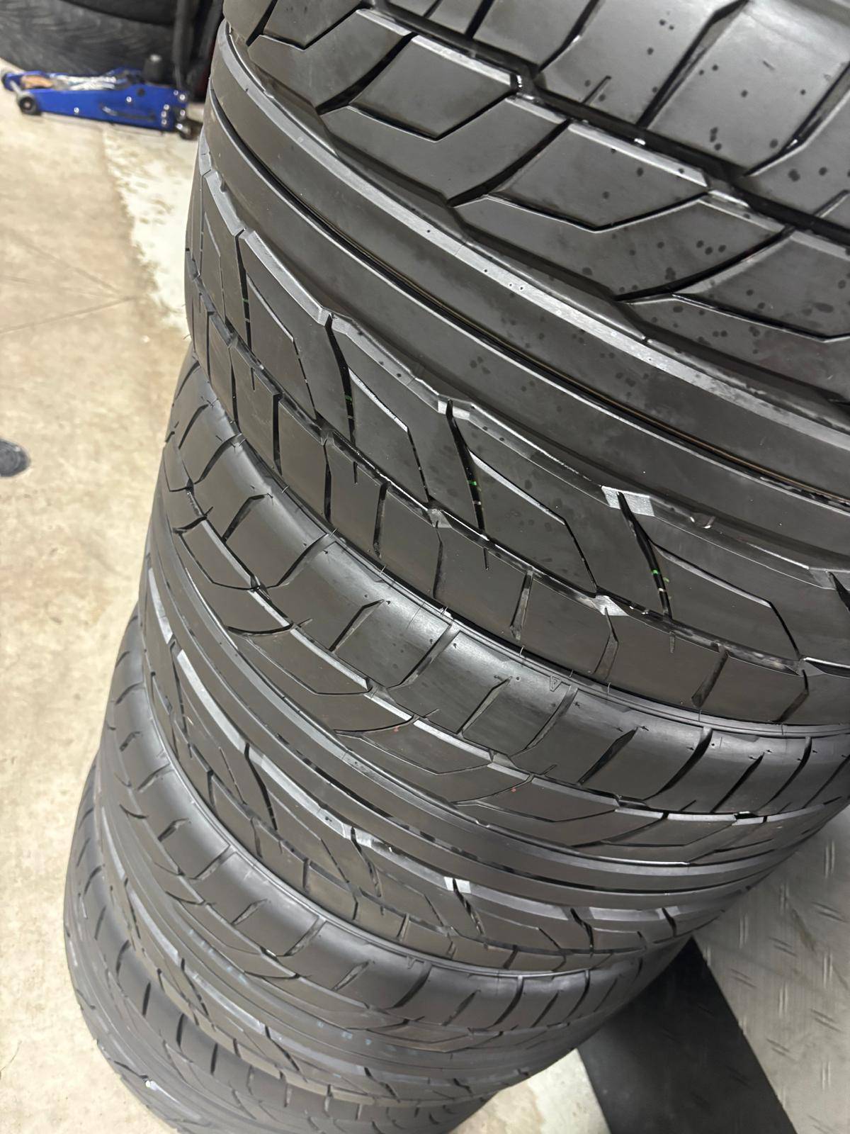 NEW 265/35/R19 & 305/30/R19 Nitto–Merc SL/CLS/Mustang/Camaro/Fe - photo 3
