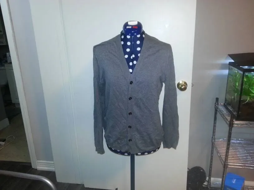 Gap Grey Cardigan Size Small - photo 2