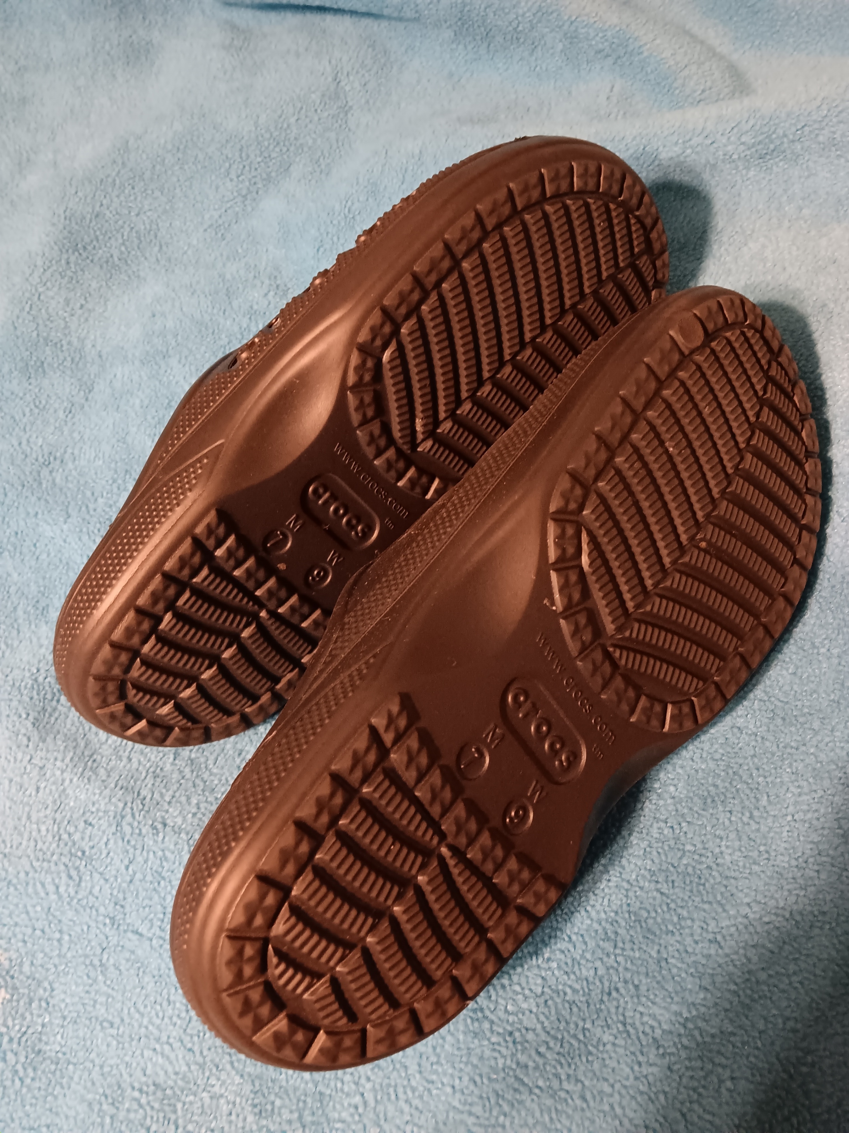 Crocs unisex-adult Classic Crocs Sandal Slide Sandal - photo 4